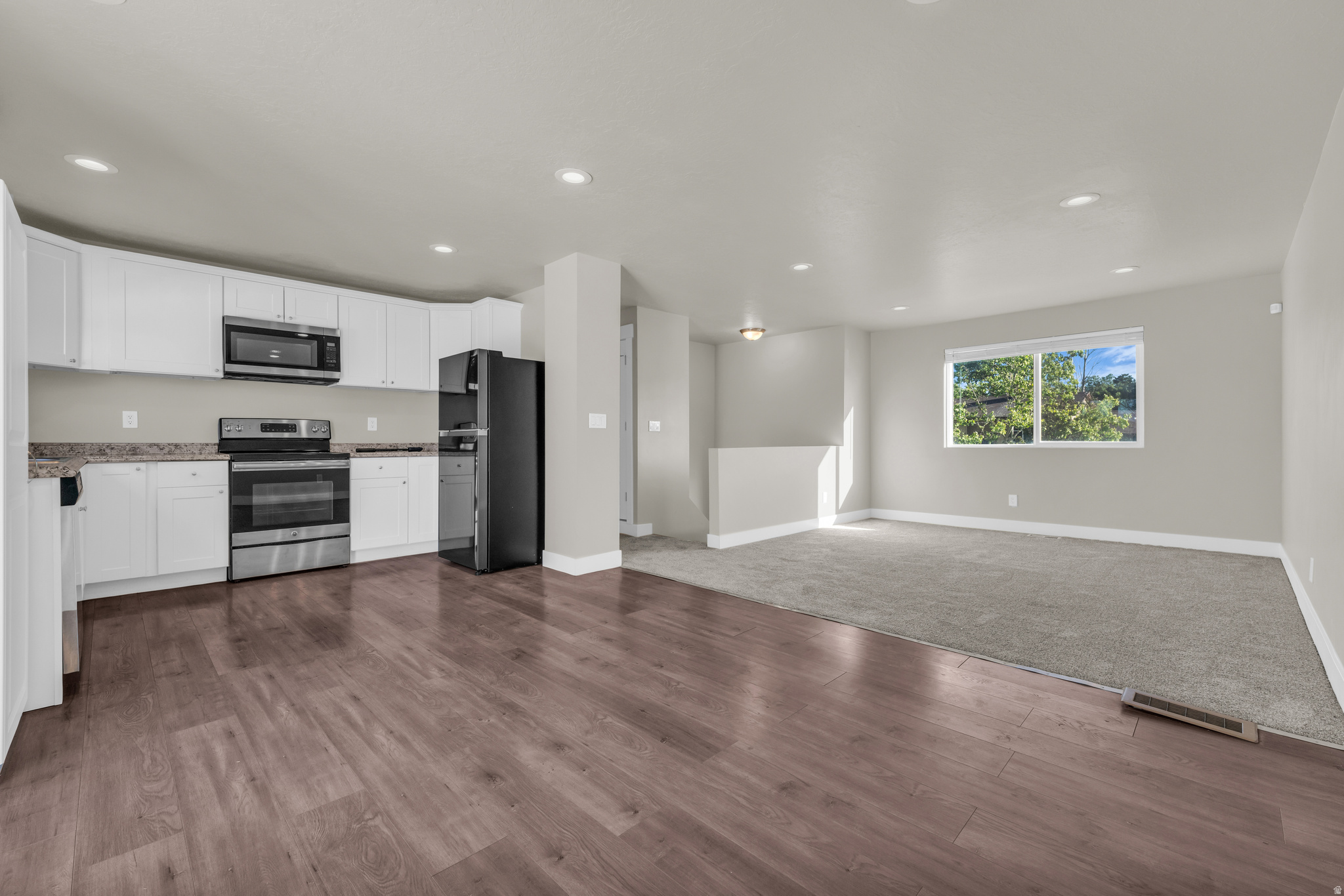 WESTVIEW TER - Residential
