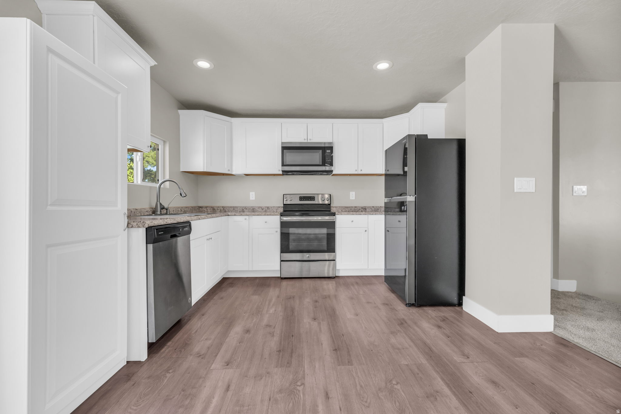 WESTVIEW TER - Residential