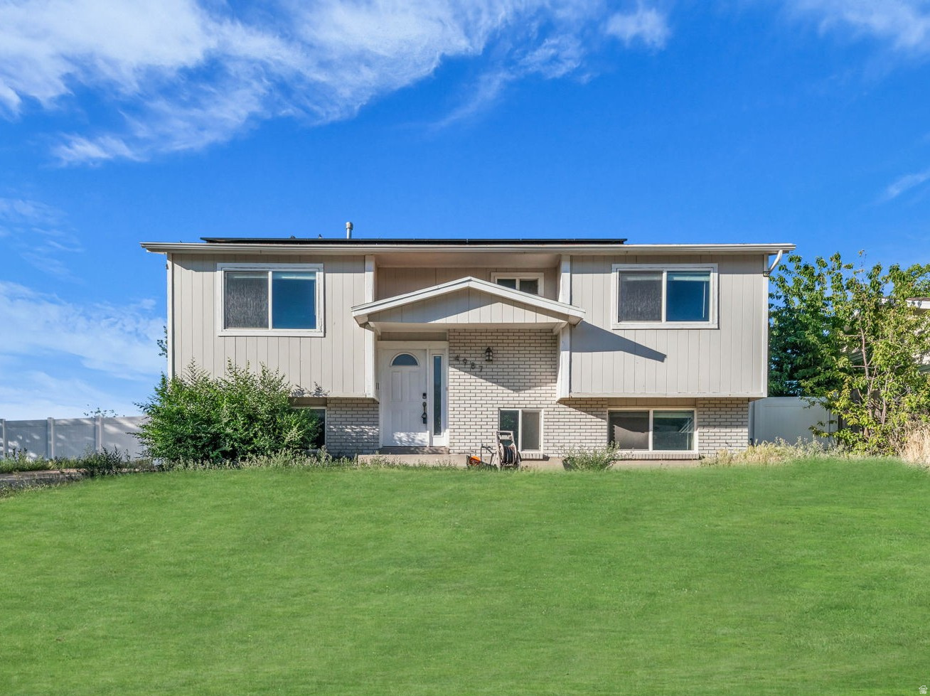 WESTVIEW TER - Residential