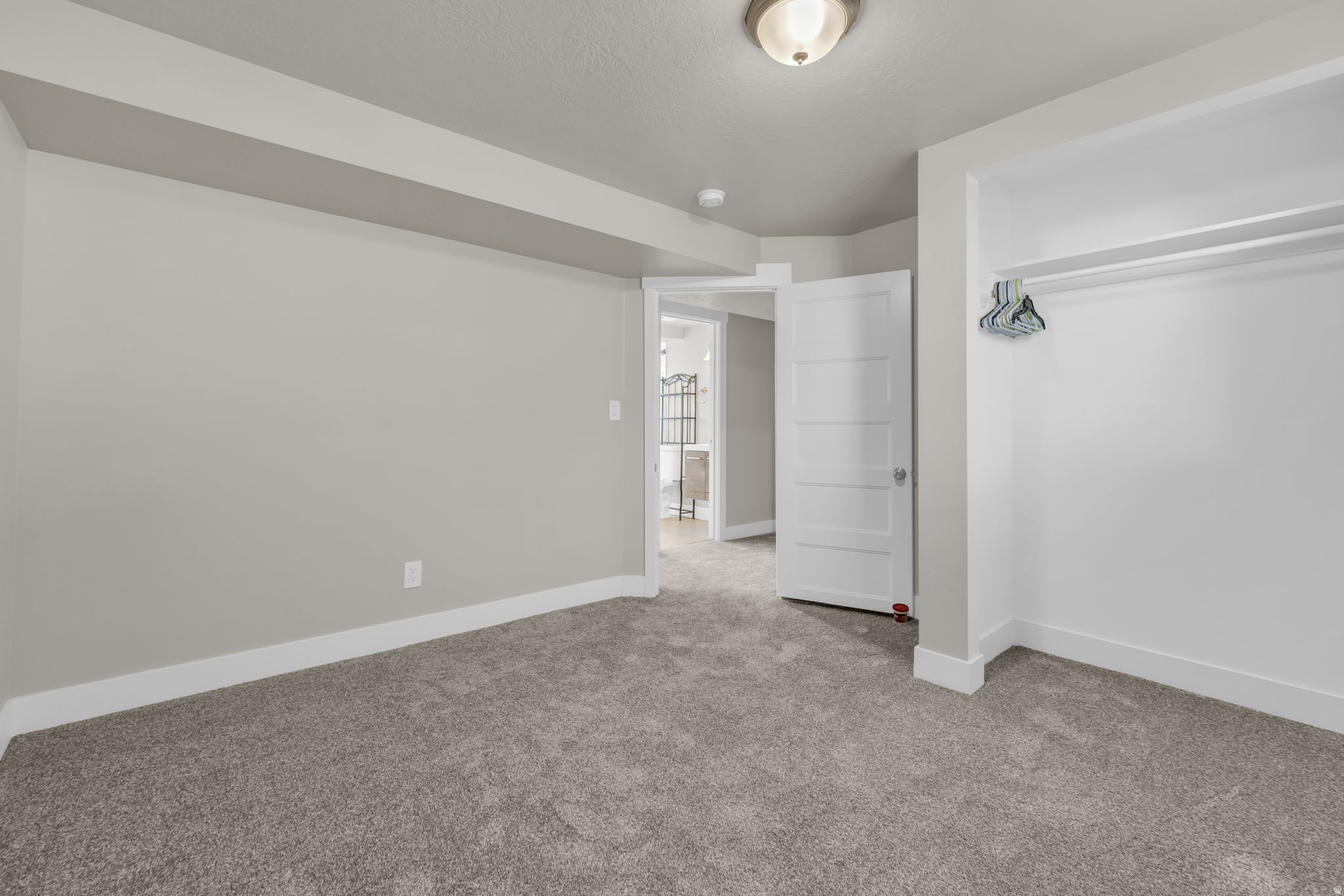 WESTVIEW TER - Residential