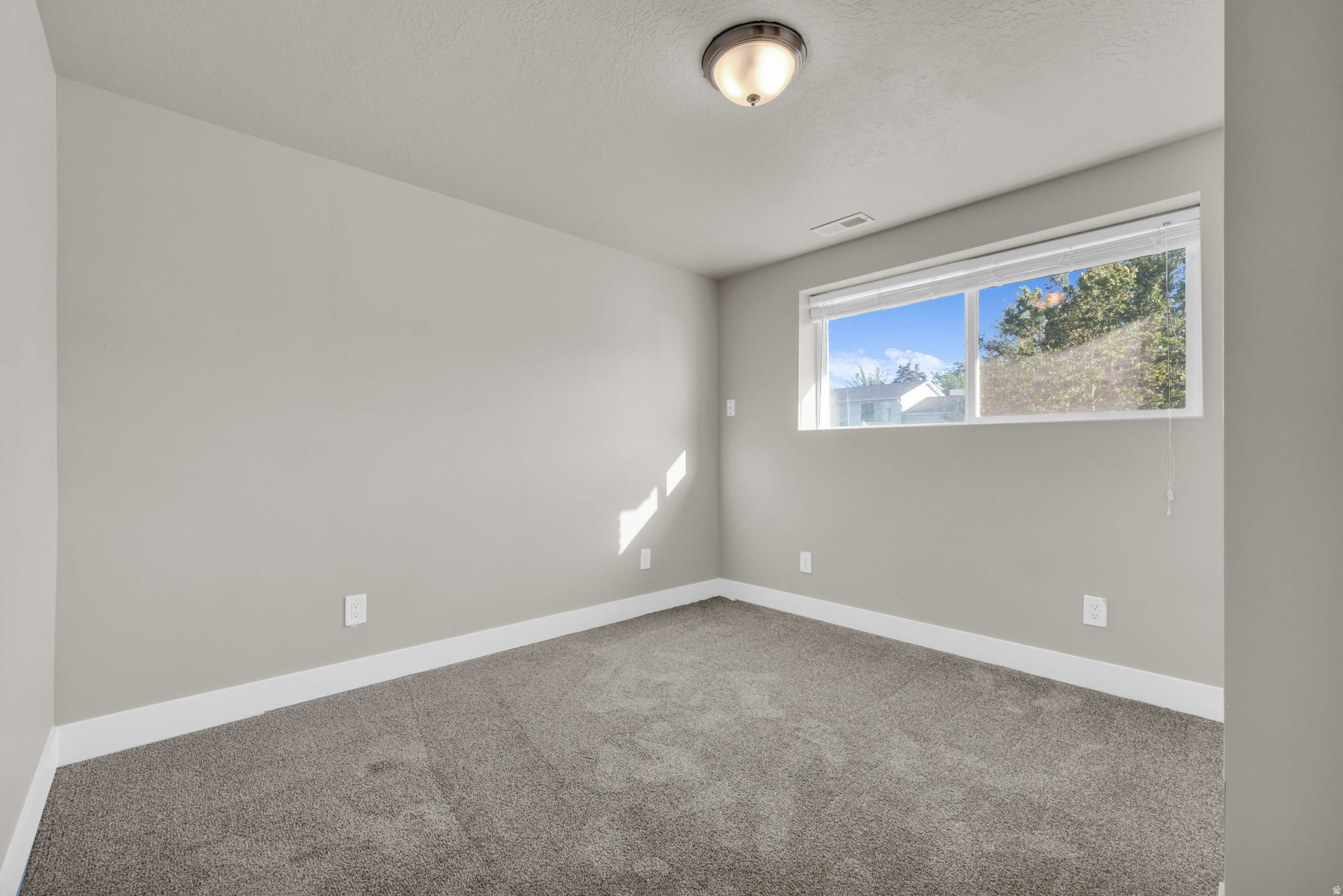 WESTVIEW TER - Residential