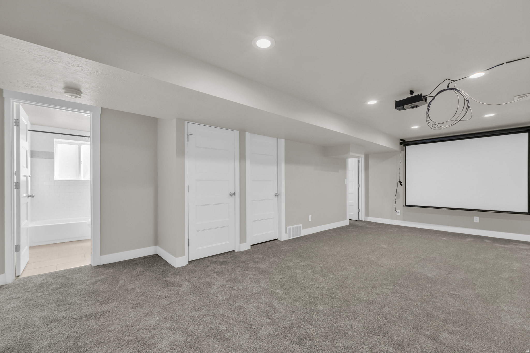 WESTVIEW TER - Residential