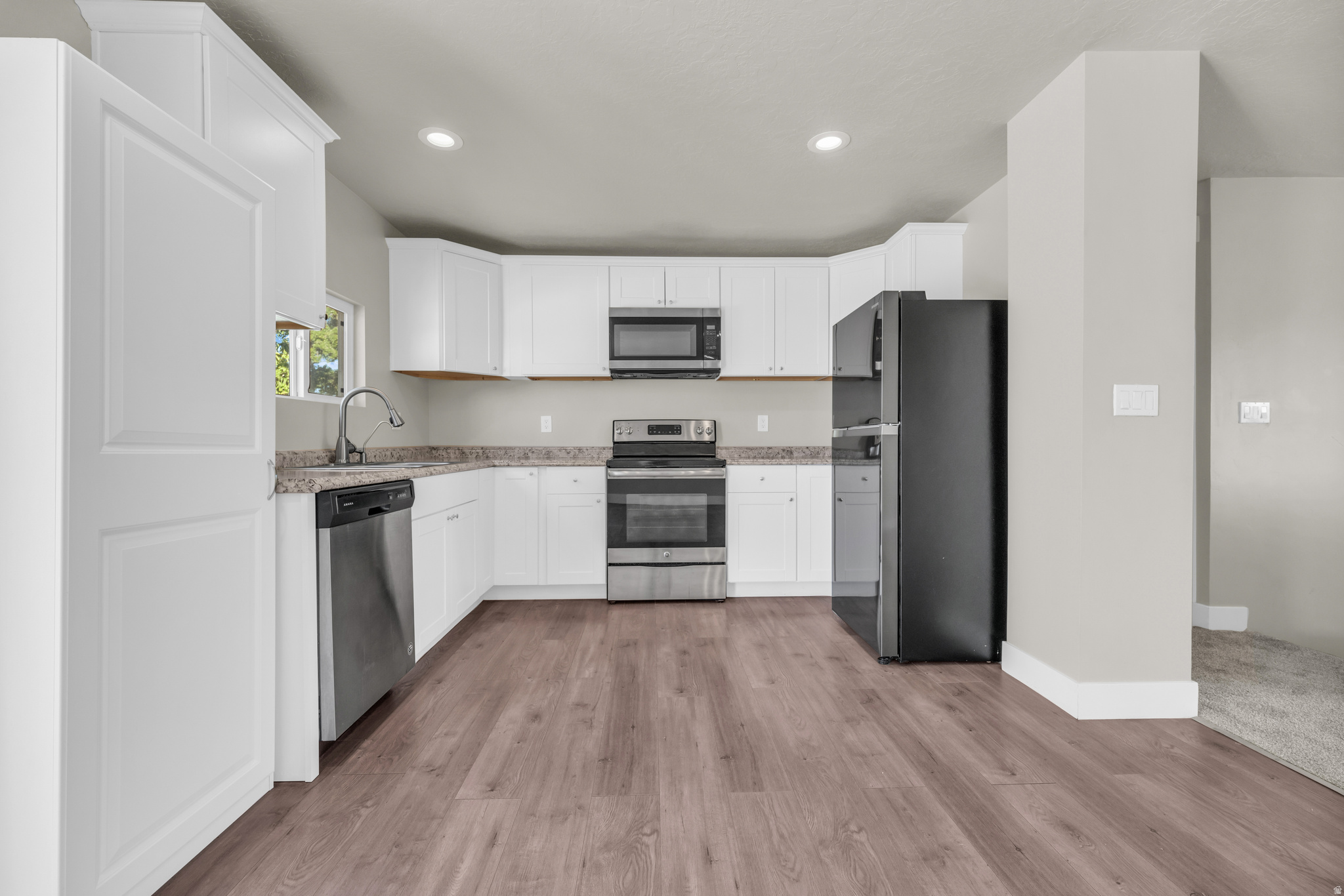 WESTVIEW TER - Residential