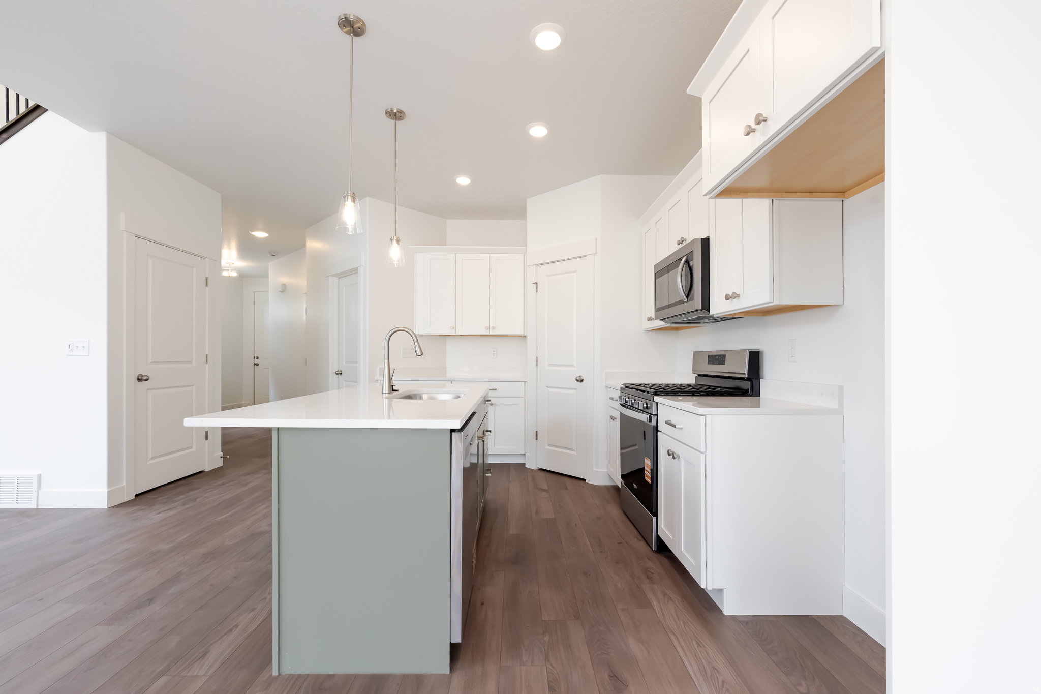 RIDGEHORNE - Residential