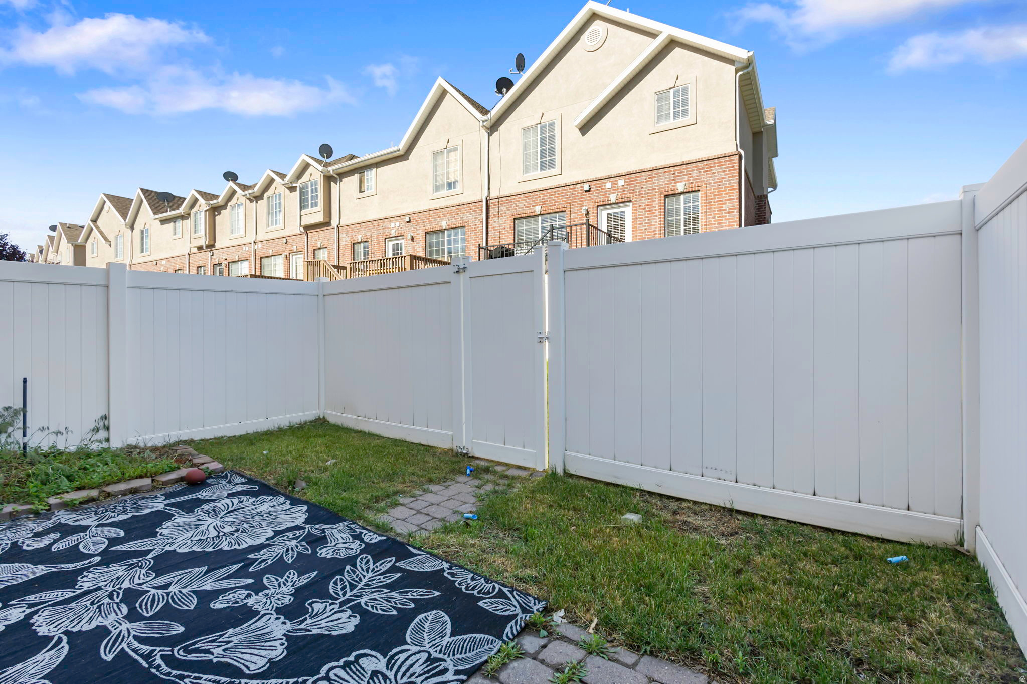 OQUIRRH PARK - Residential Lease