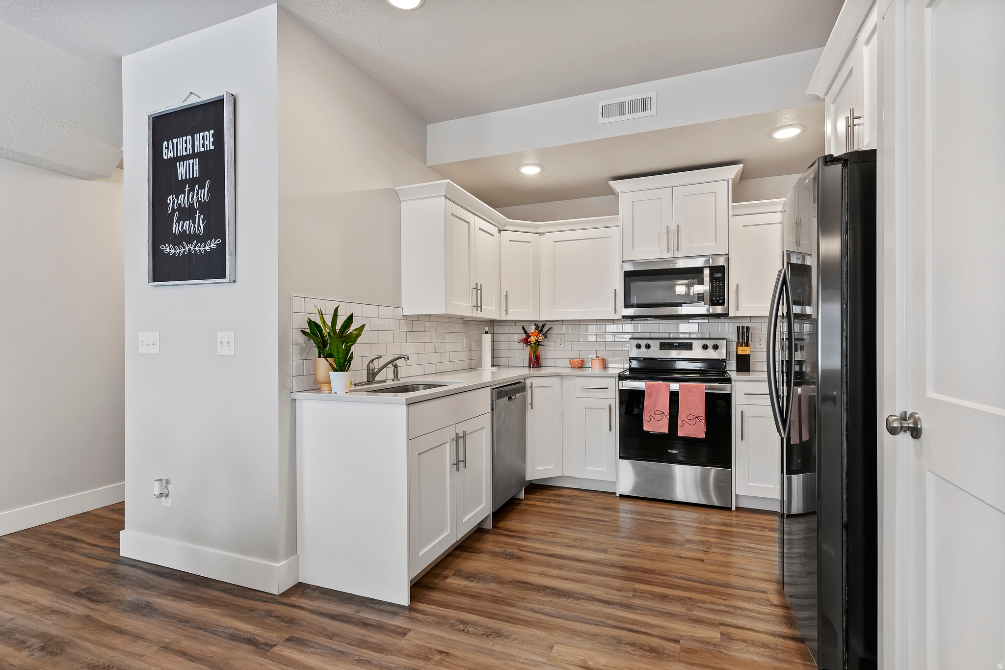 SYCAMORE PLACE - Residential