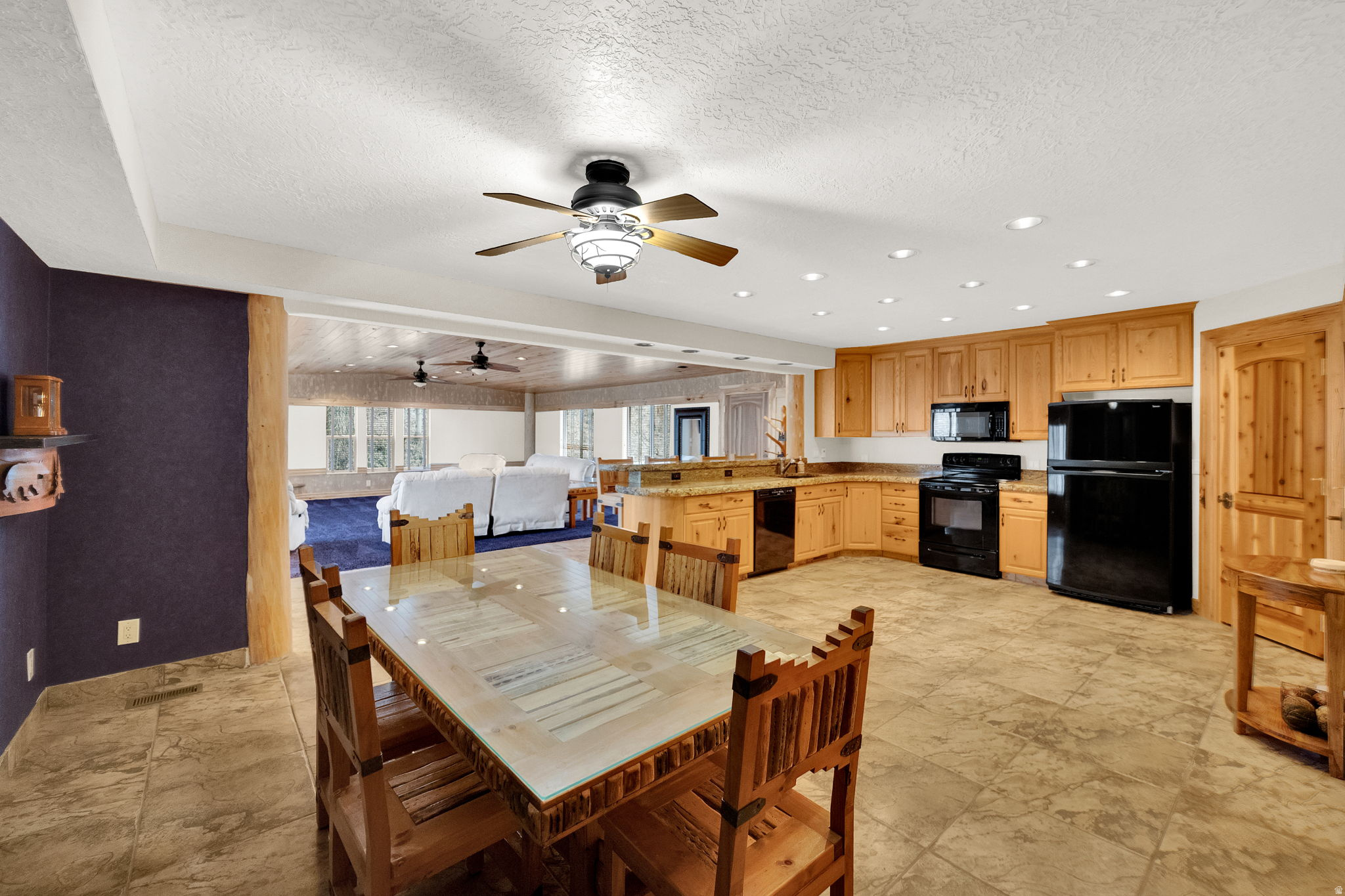 TIMBER LAKES - Residential