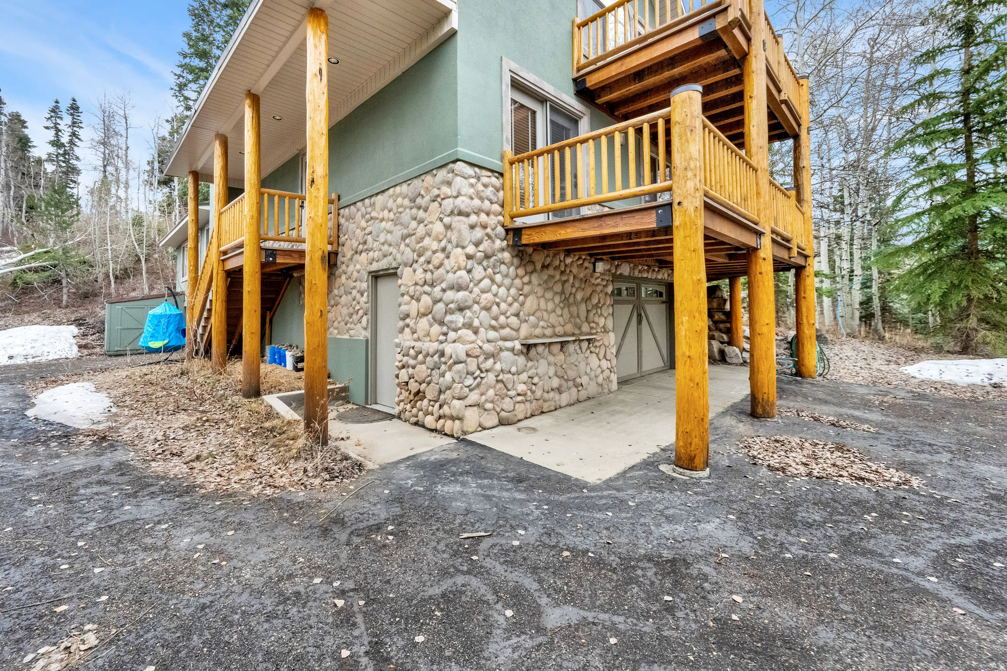 TIMBER LAKES - Residential