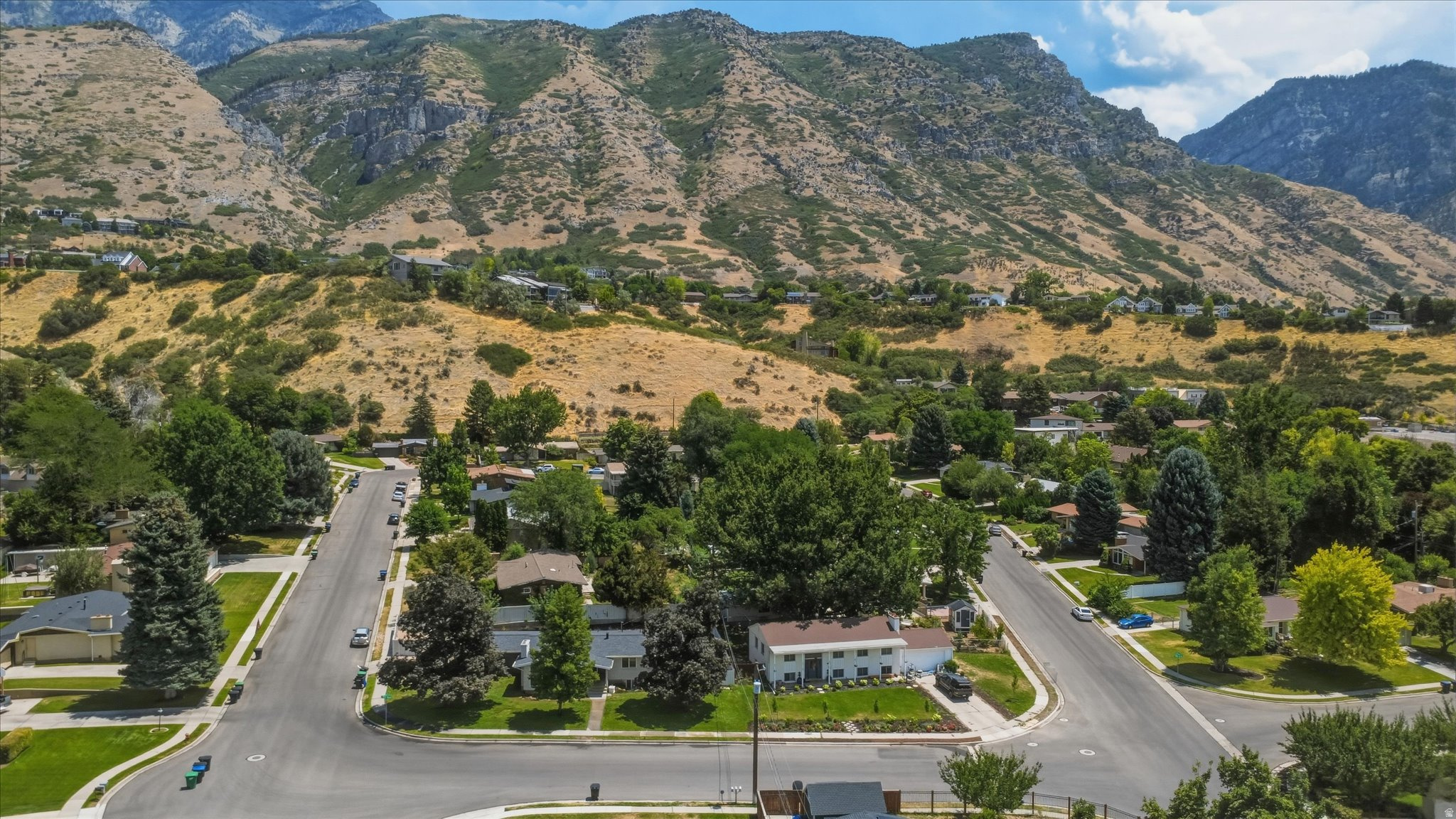 VALLI-HI - Residential