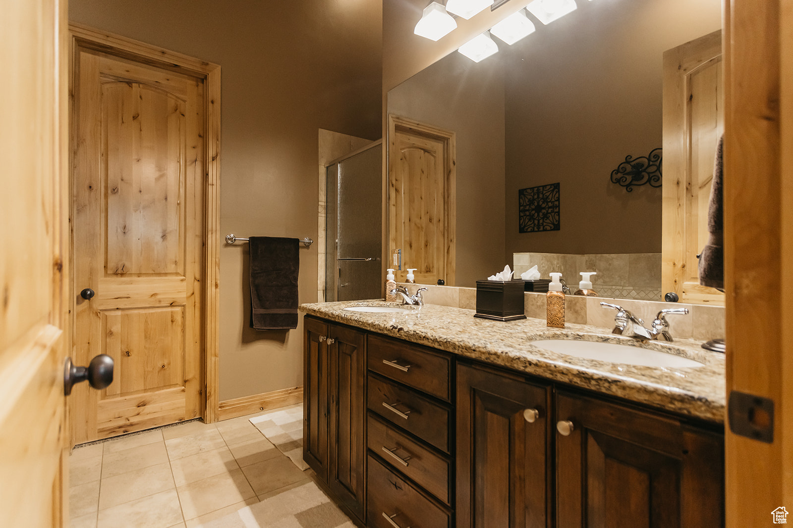 CANYON LINKS - Residential