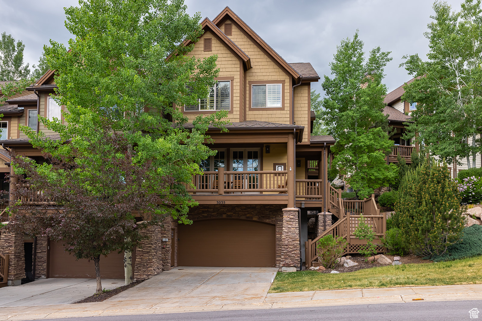 CANYON LINKS - Residential