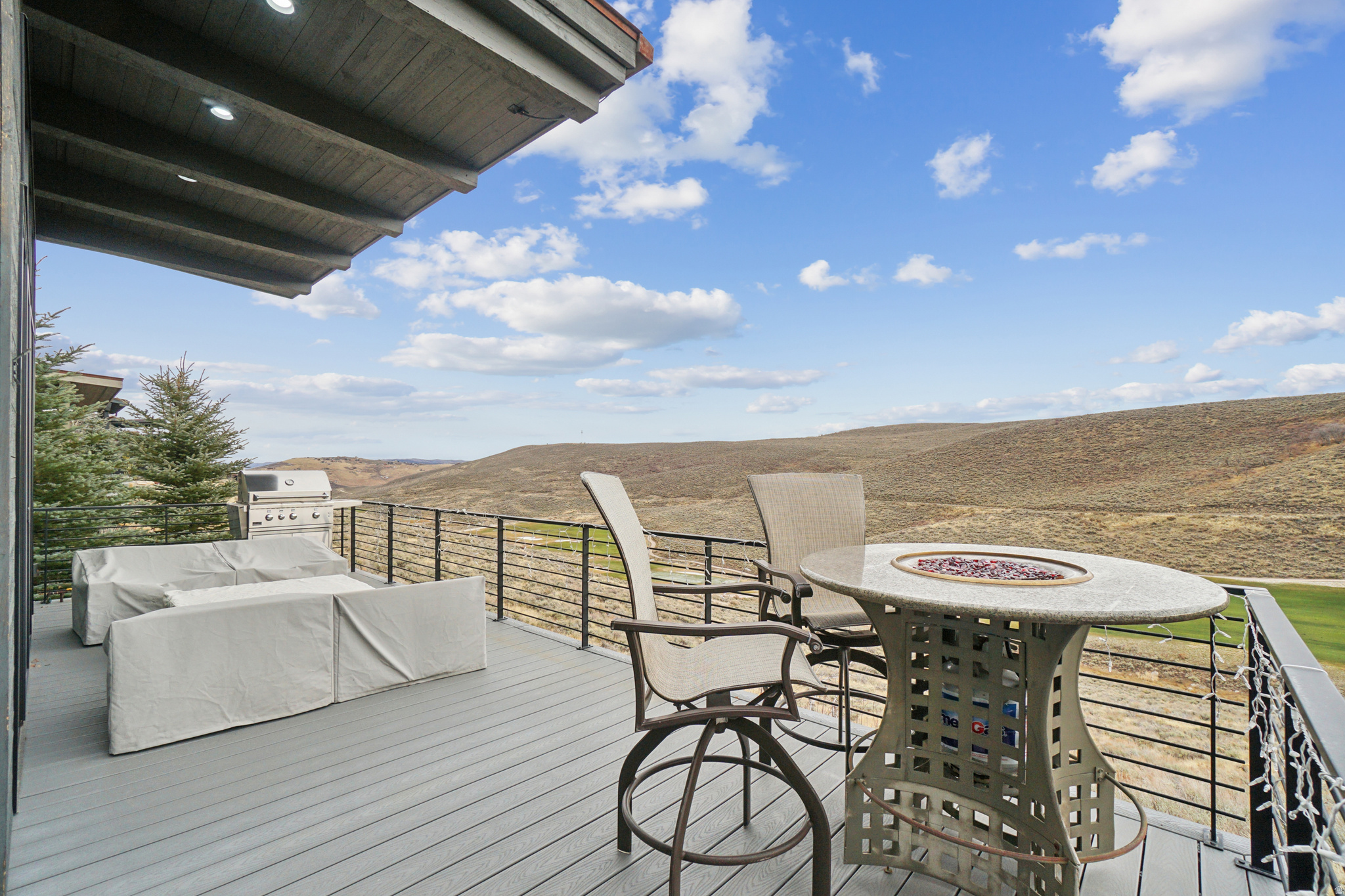 VILLAS AT PAINTED VALLEY - Residential