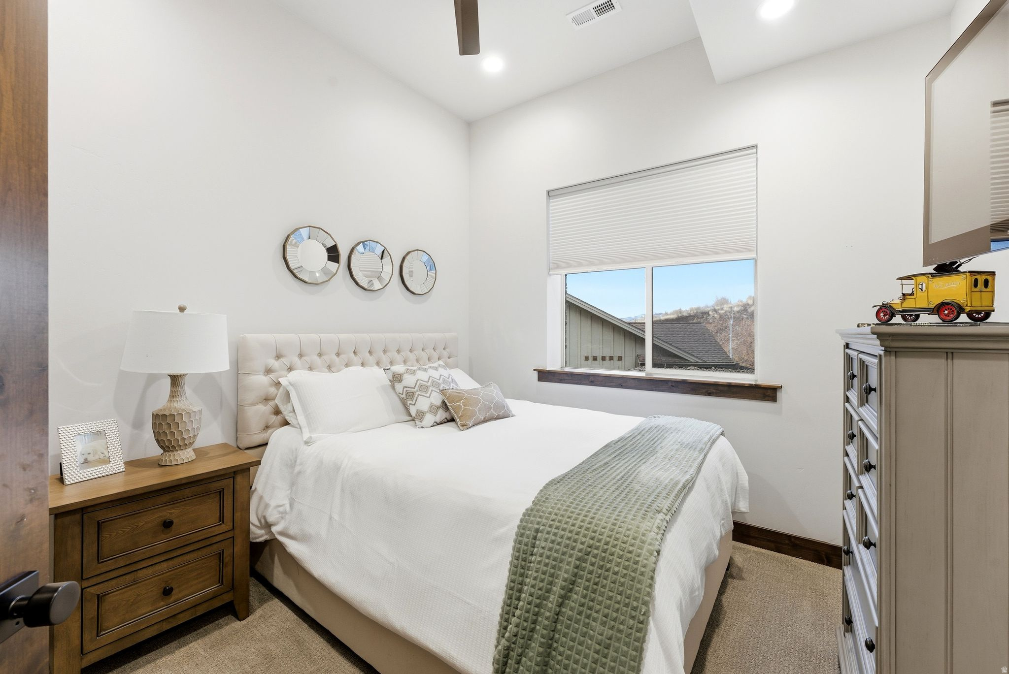 BLACK ROCK RIDGE - Residential