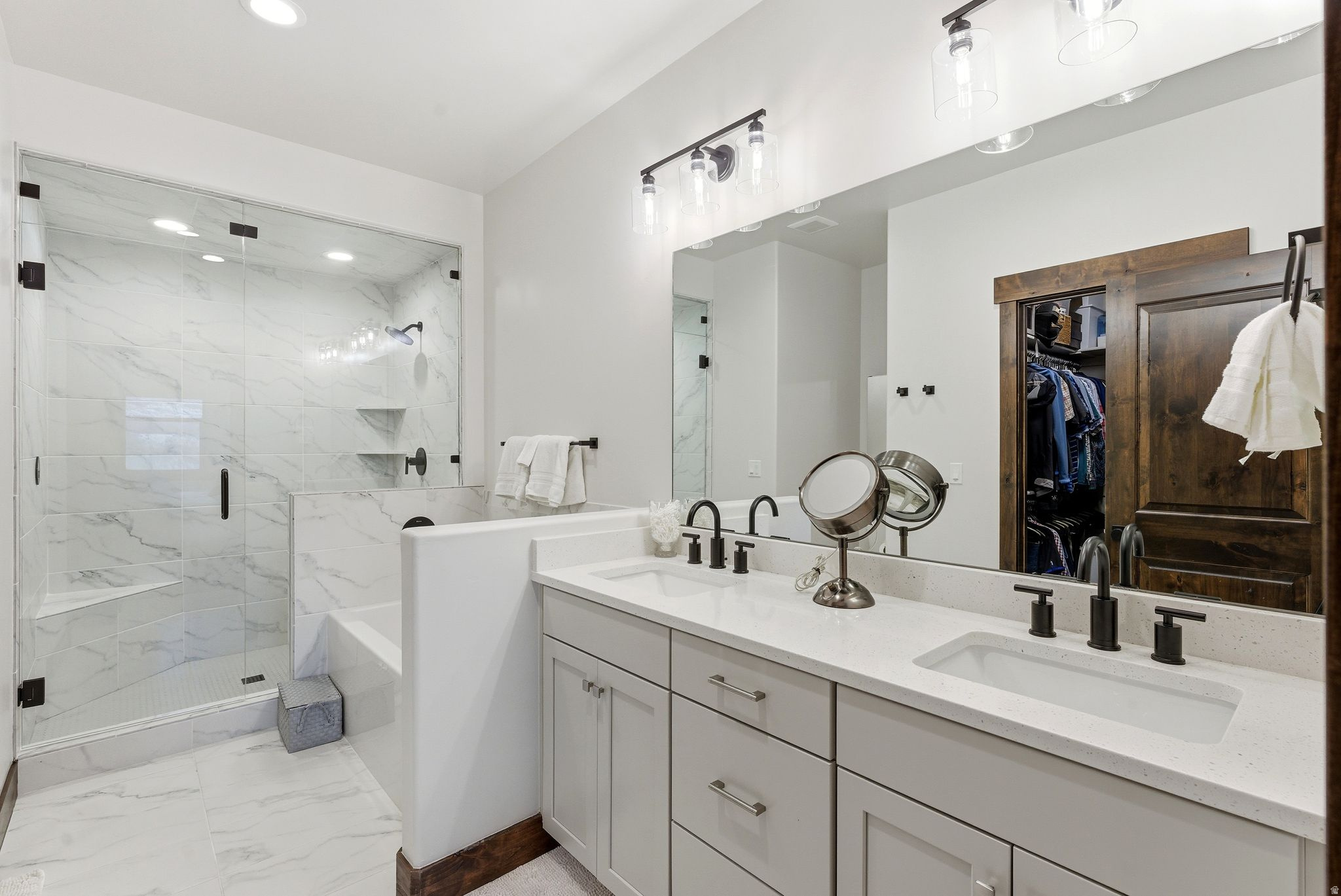 BLACK ROCK RIDGE - Residential