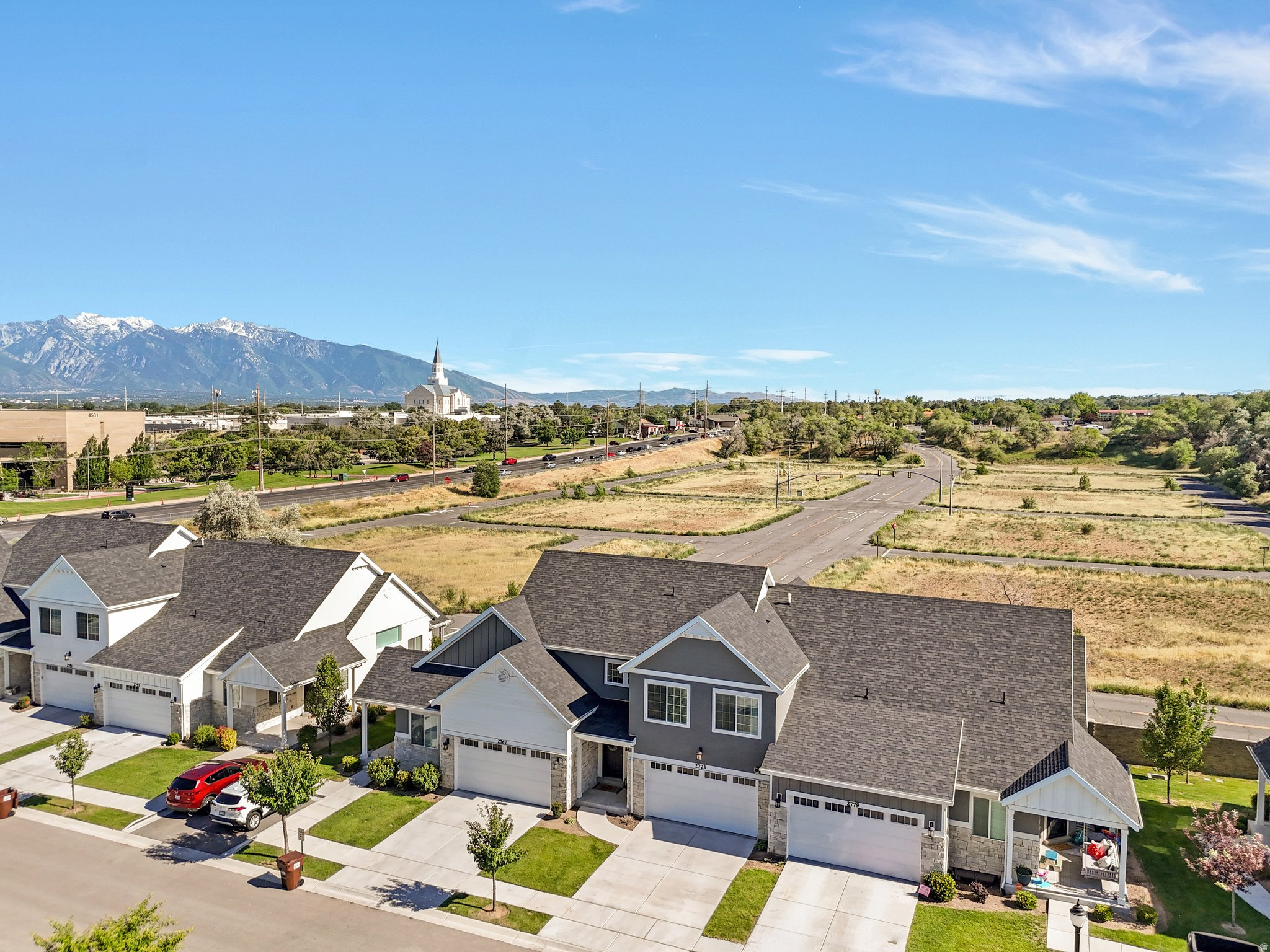 VILLAGE - Residential