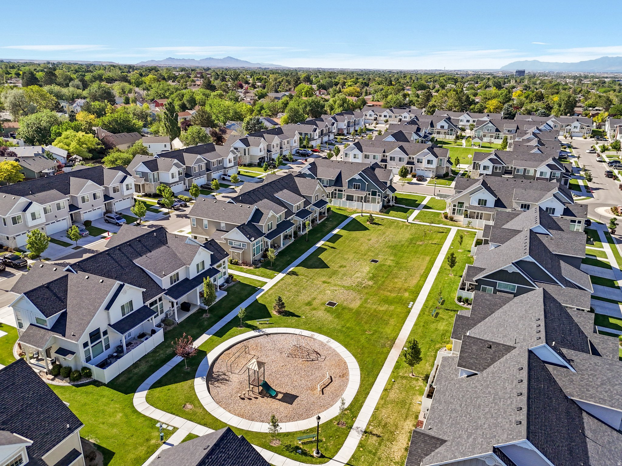 VILLAGE - Residential