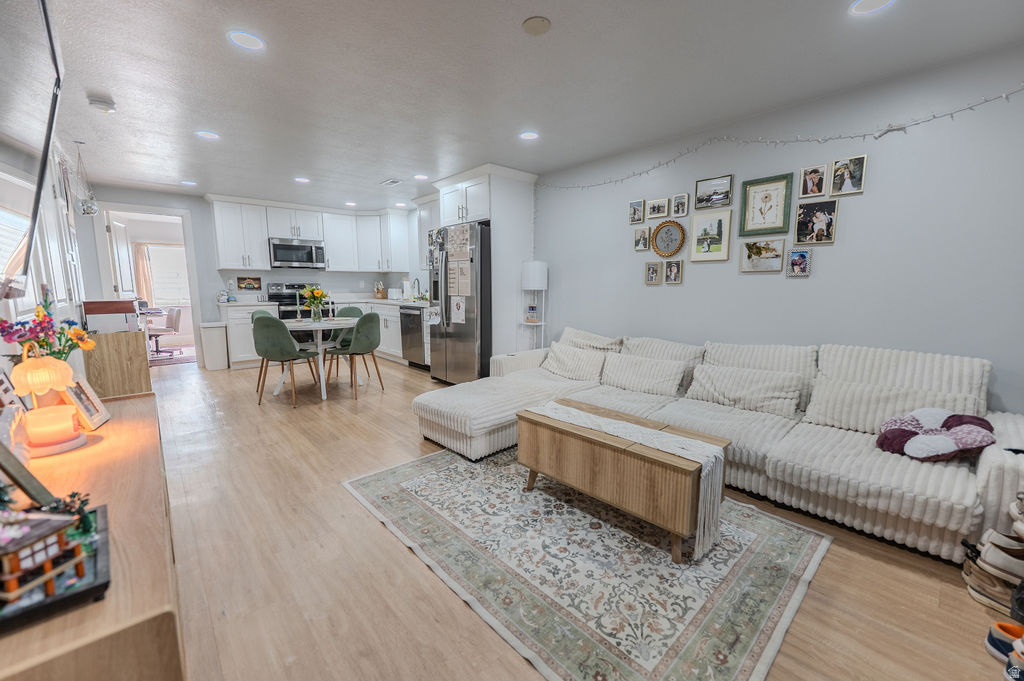 MEADOWS AT LAKESIDE - Residential