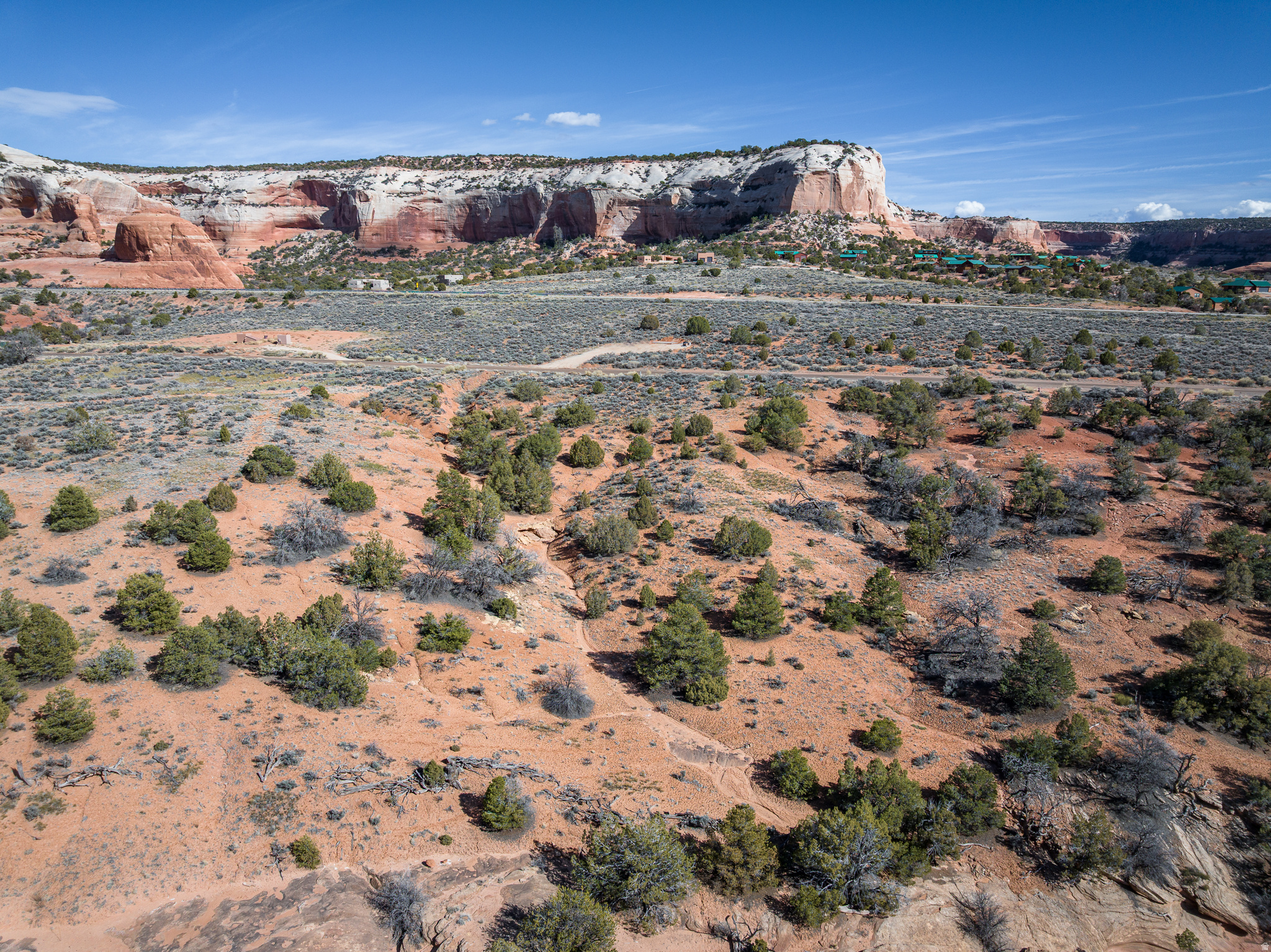 WILSON ARCH RESORT - Land