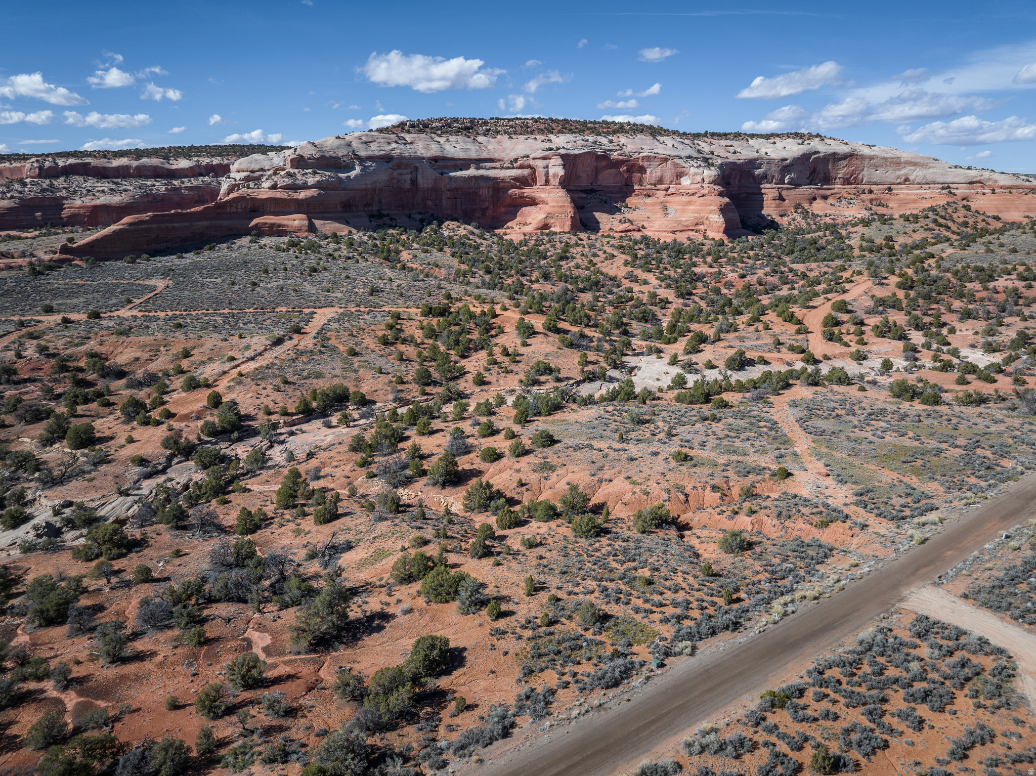 WILSON ARCH RESORT - Land