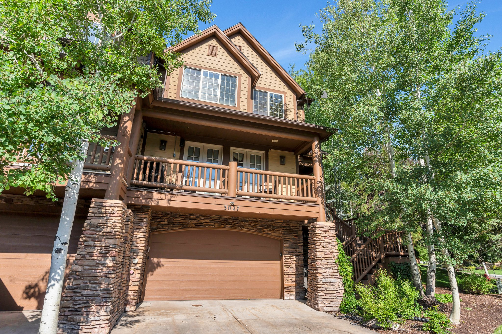 CANYON LINKS - Residential