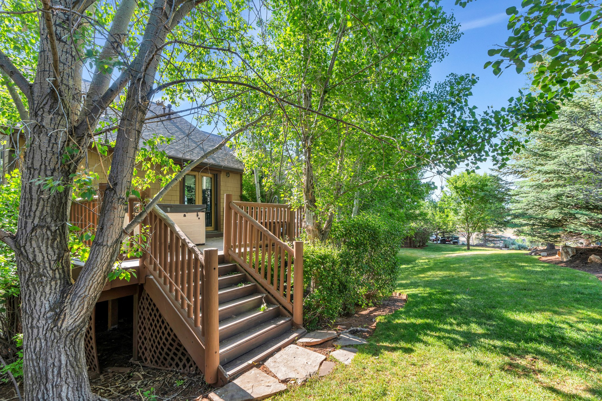 CANYON LINKS - Residential