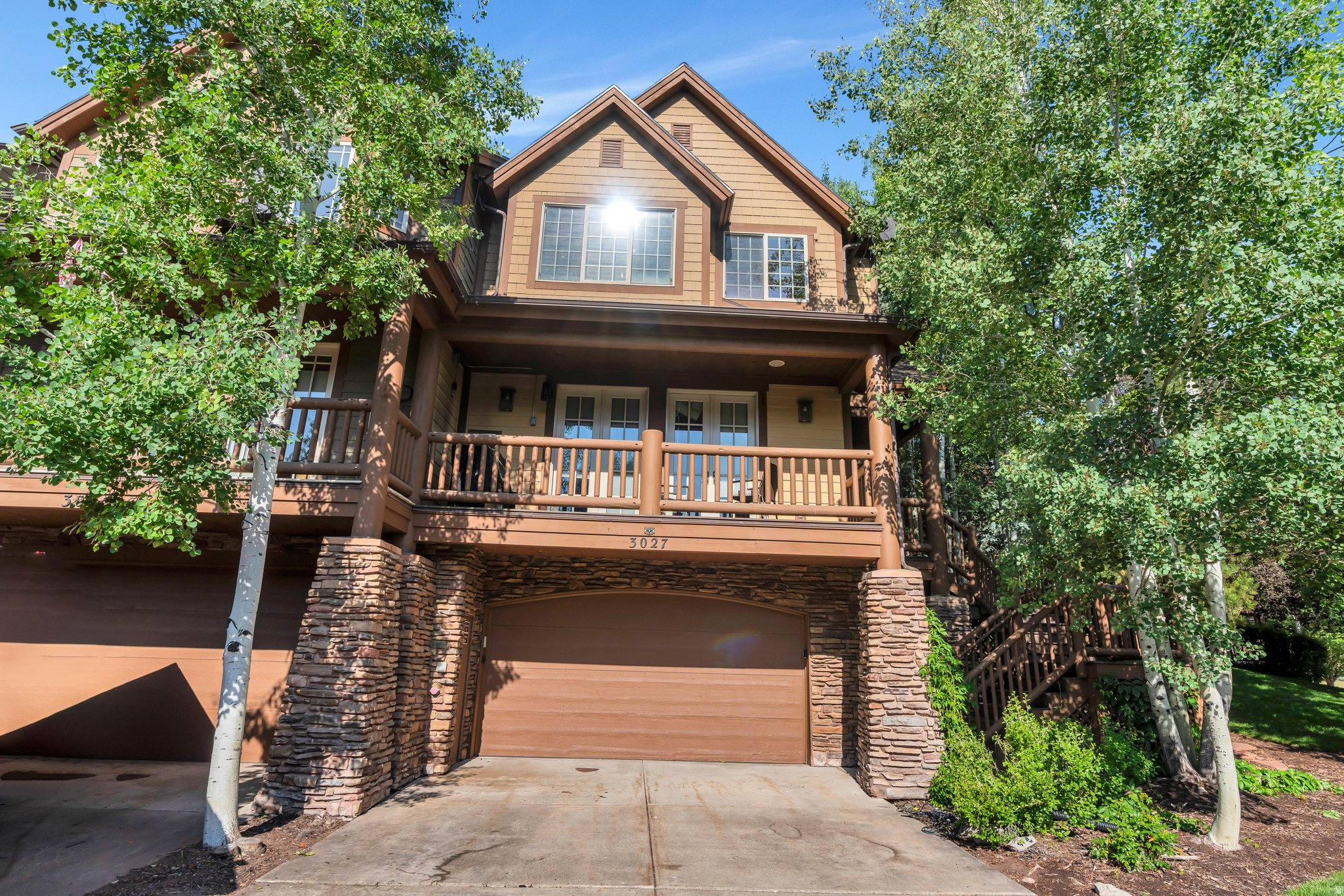 Lavish Jeremy Ranch retreat, excellent for owner-occupied or profitable short-term rental, the property has 53 reviews with a 4.83 rating across all platforms (see agent remarks for links to listings). Comfortably situated near all the outdoor recreation, skiing, and culture that Park City as to offer! Enjoy ENTERTAINING and RELAXING with the HUGE deck (largest in the community!) and cozy fireplace. ALL appliances included, and furniture is also for sale (separately) for a TURN-KEY SOLUTION. Slate entry, limestone stairs, commercial appliances in the kitchen, and custom built-ins. Canyon Links HOA includes pickleball courts, high-speed Internet, and maintenance free living (with snow removal even including the stairs). Convenience: SLC airport is only about 30 minutes away! Square footage per county records. Buyer/agent to verify all.