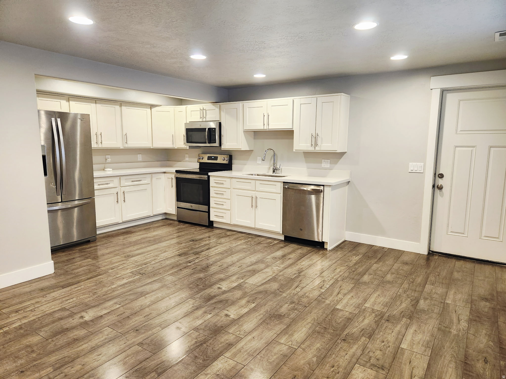 COTTONWOODS - Residential