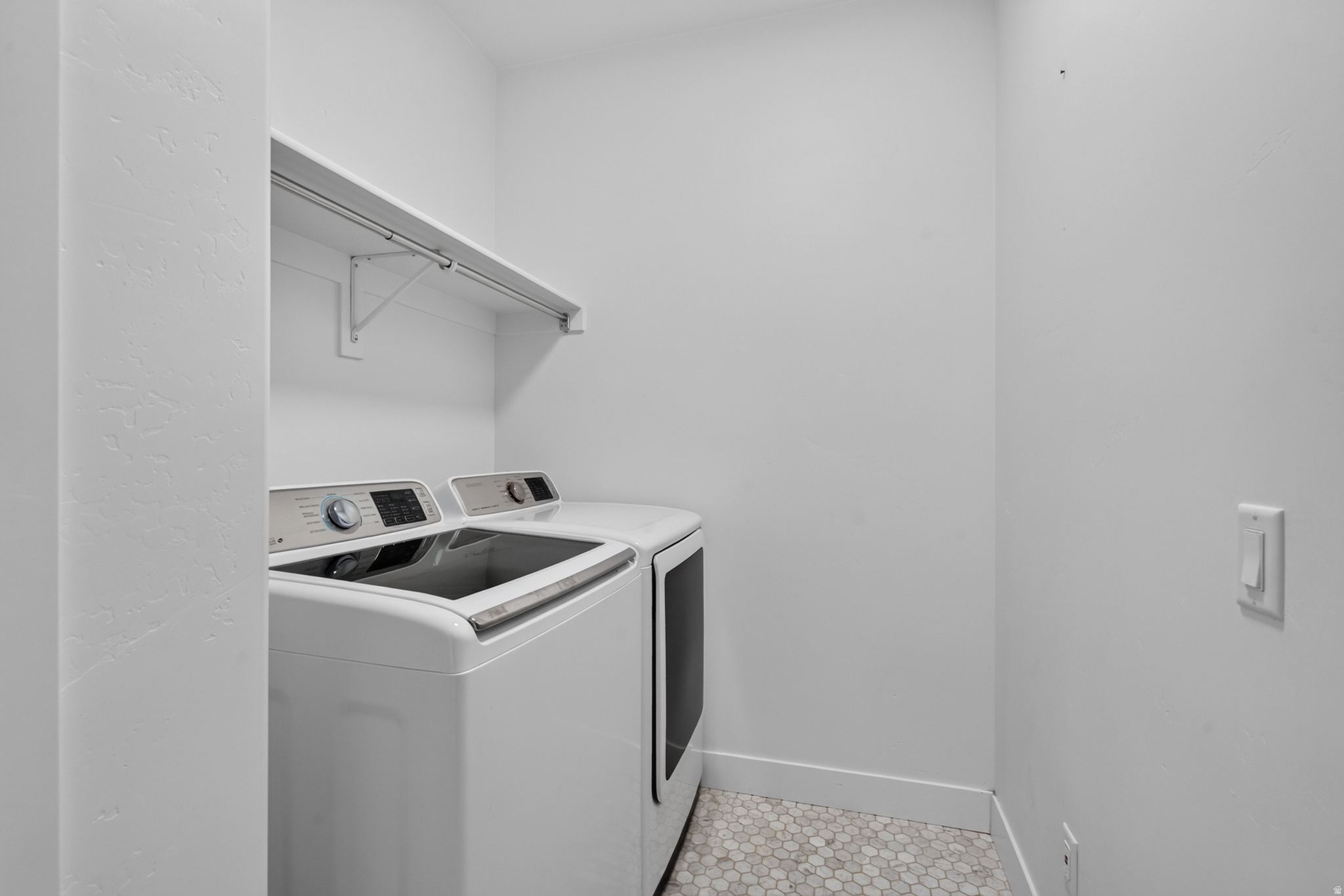COTTONWOODS - Residential