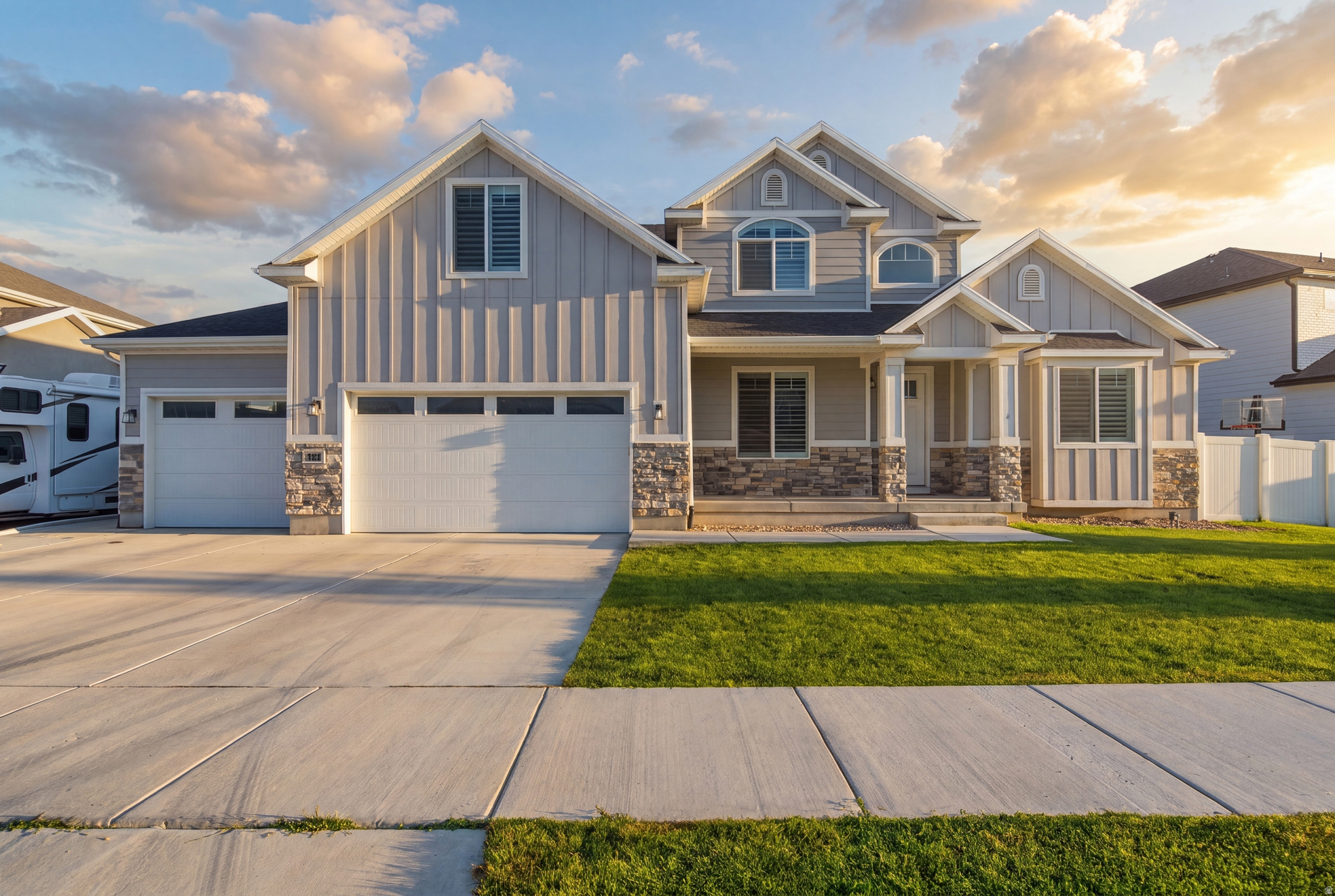 COTTONWOODS - Residential