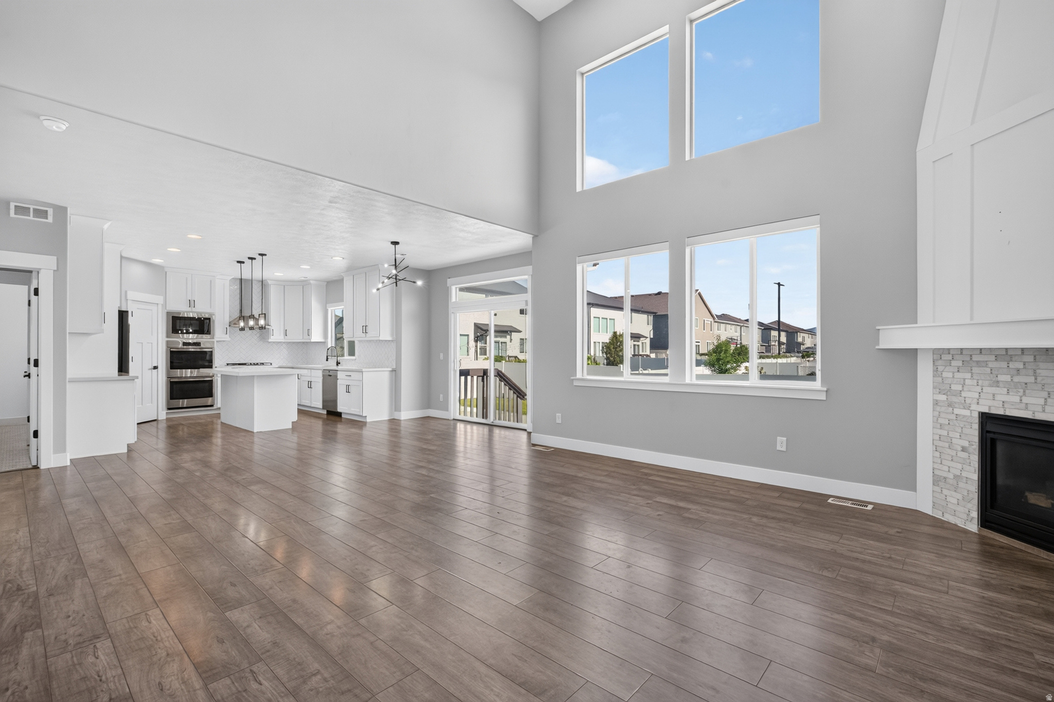 COTTONWOODS - Residential