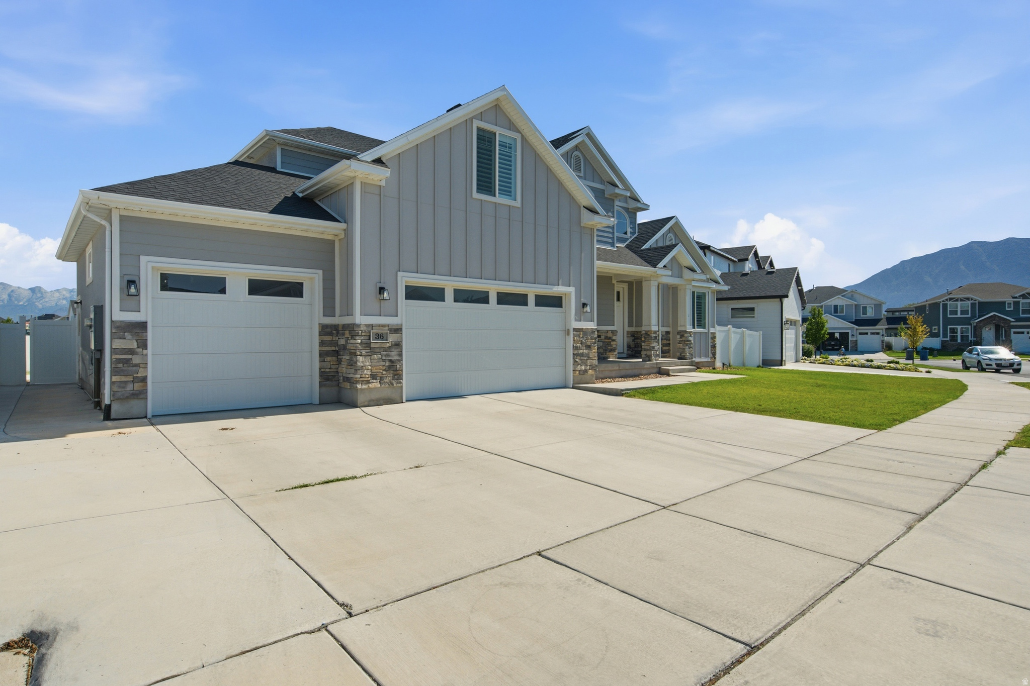COTTONWOODS - Residential