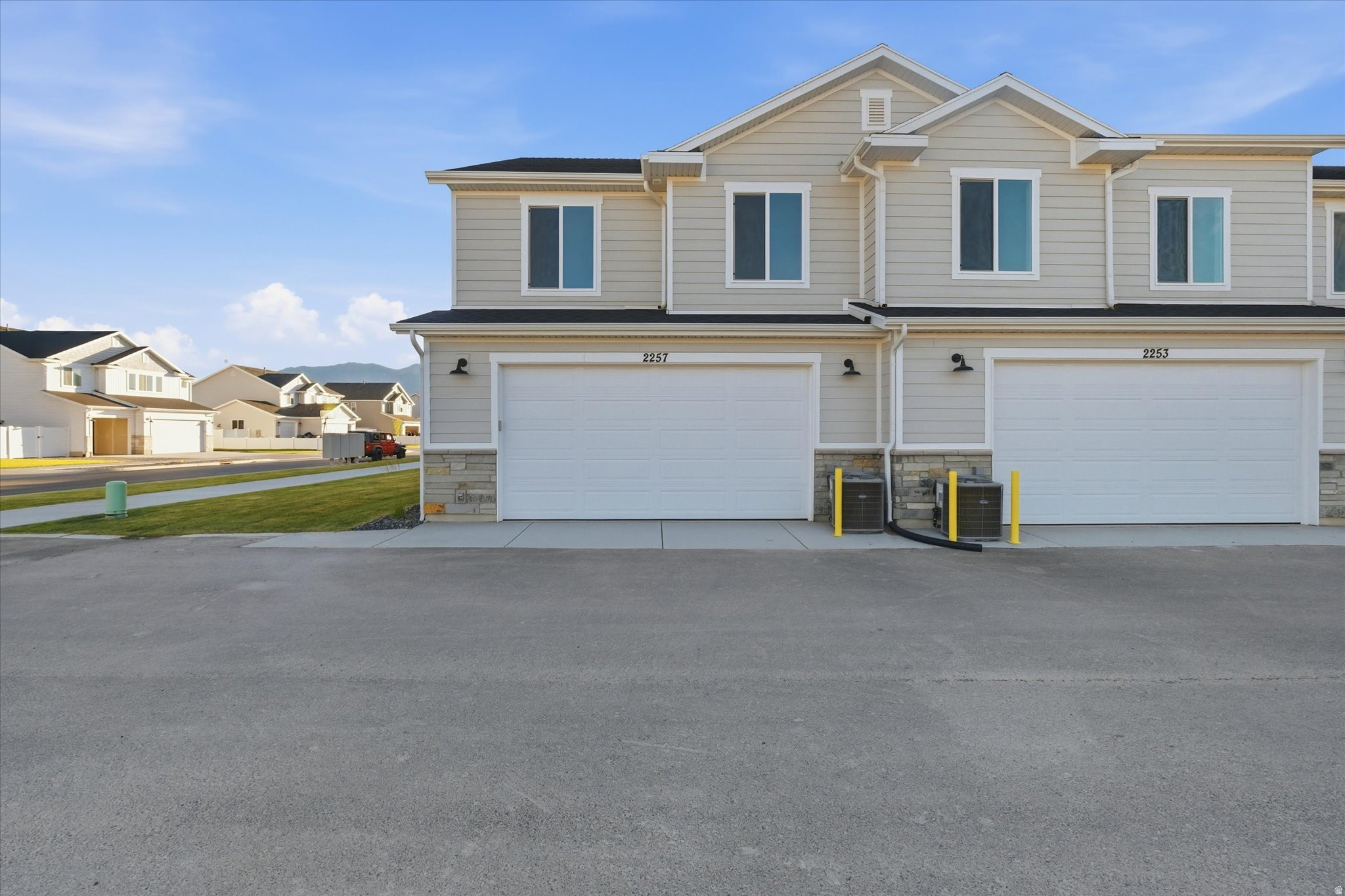 FIREFLY ESTATES - Residential