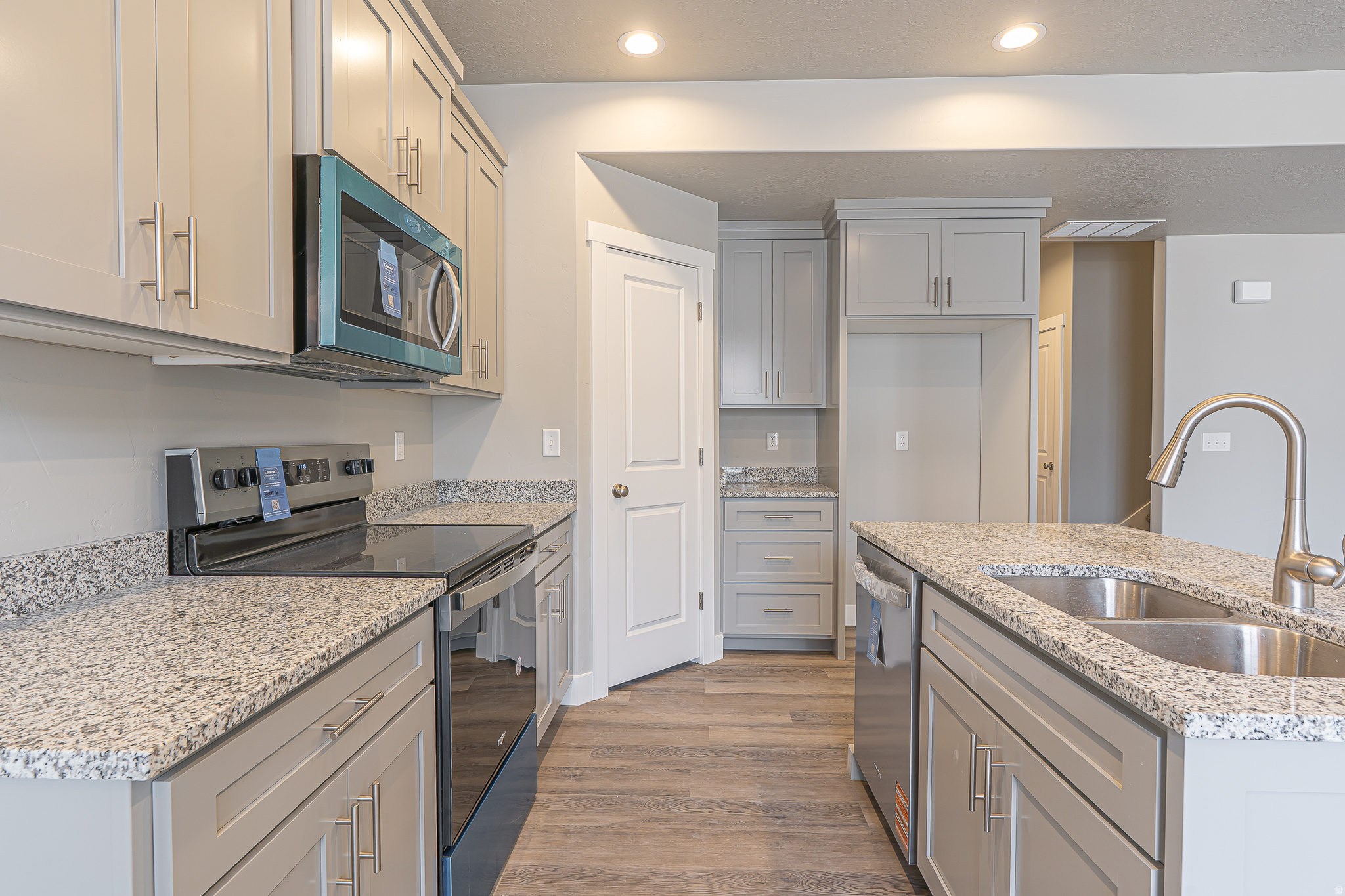 FIREFLY ESTATES - Residential