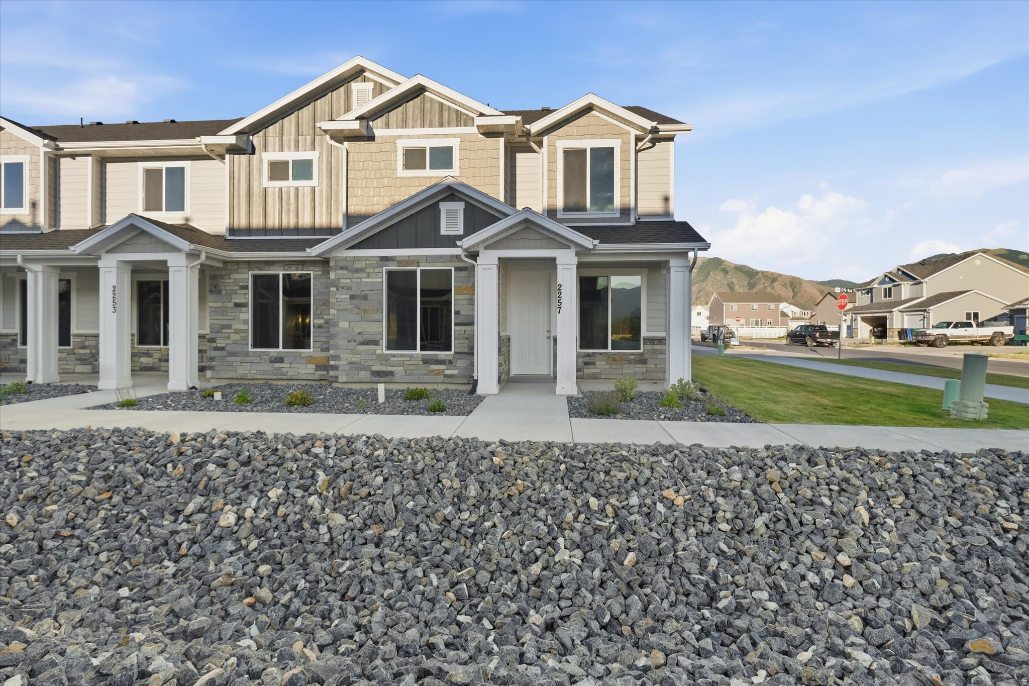 FIREFLY ESTATES - Residential