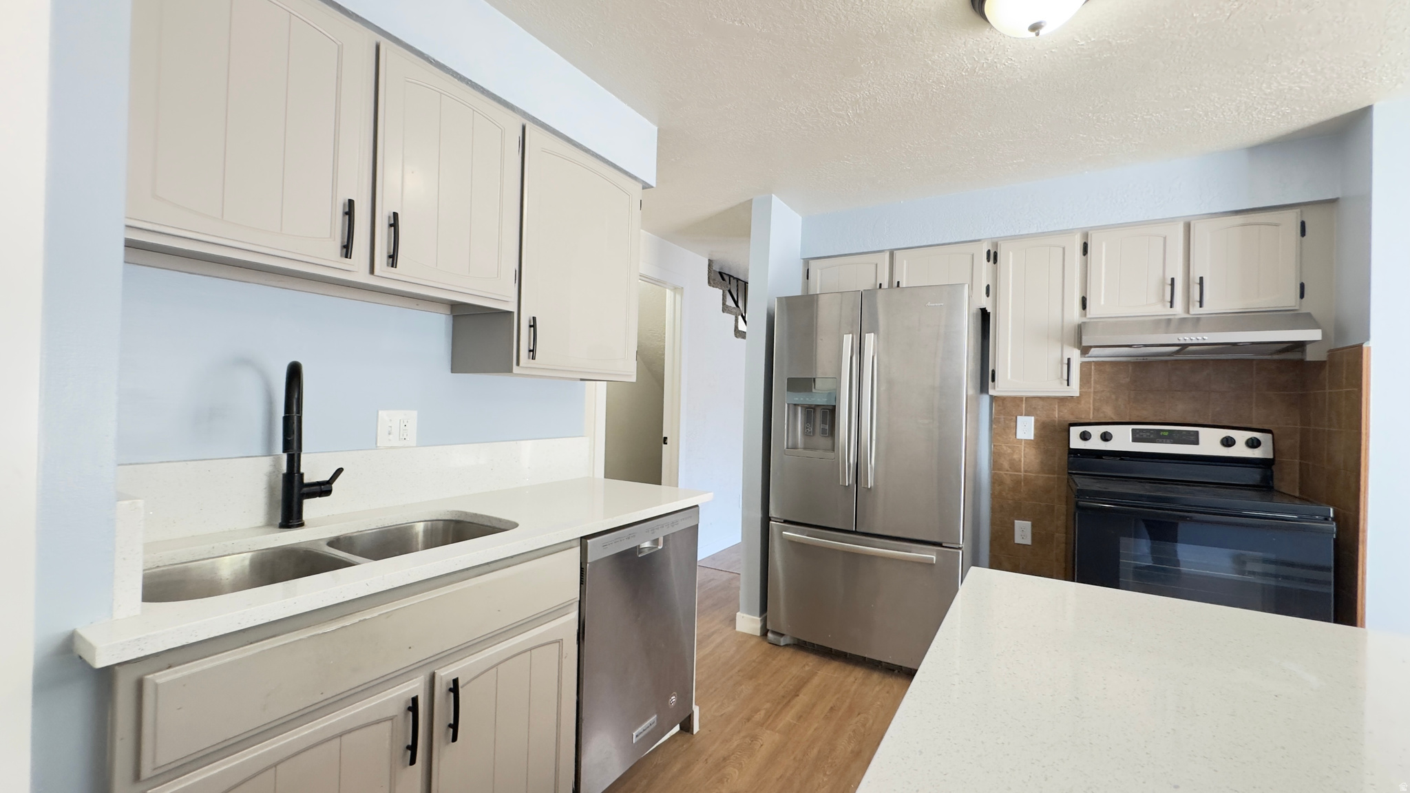THE SUNDOWNER CONDOMINIUMS - Residential
