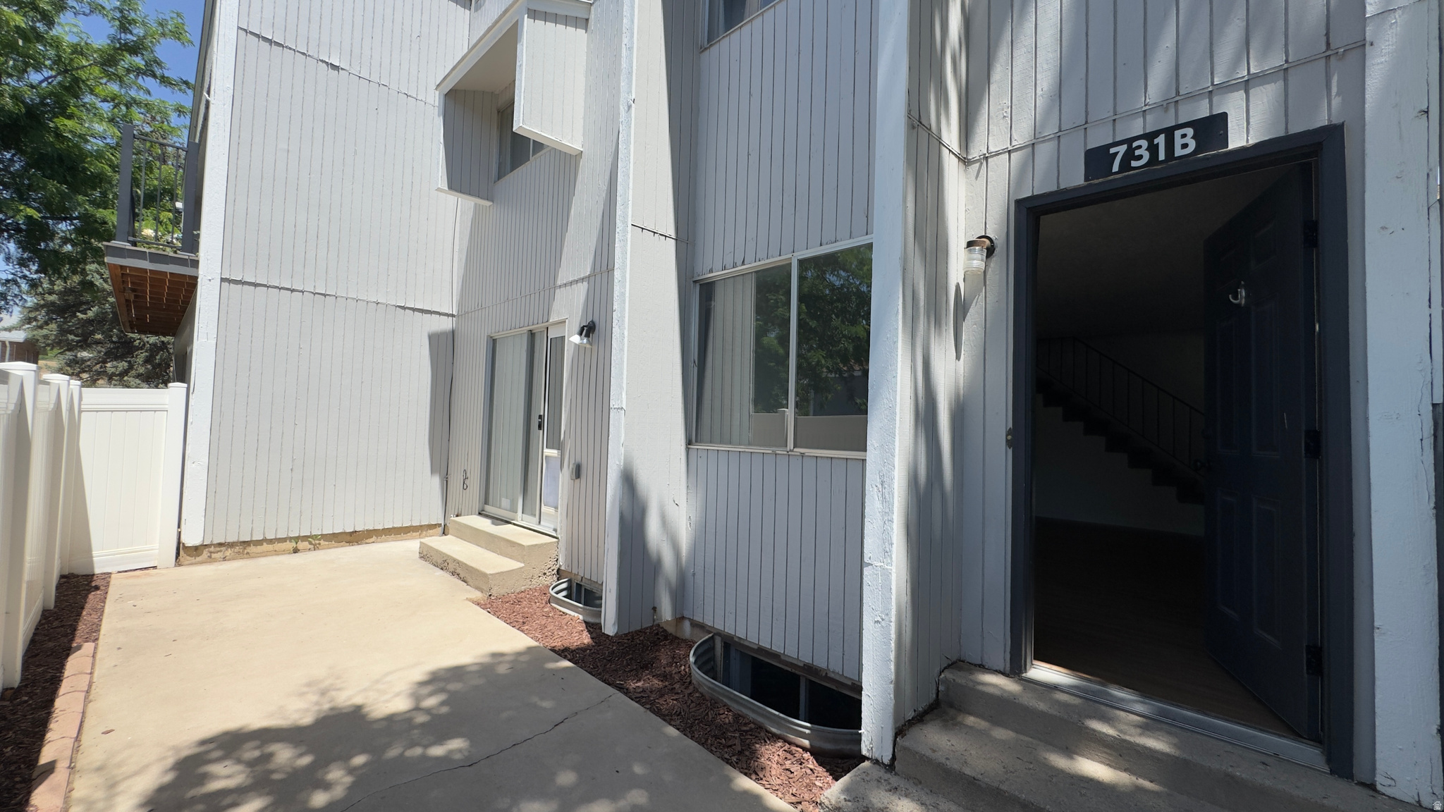 THE SUNDOWNER CONDOMINIUMS - Residential