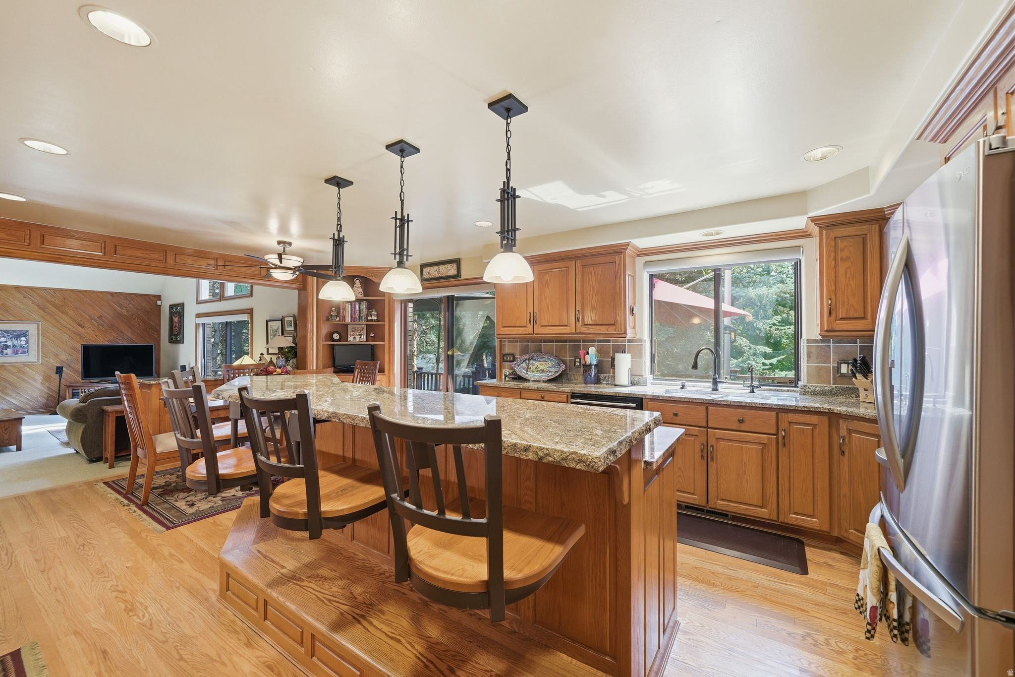 HIDDEN VALLEY COUNTRY CLUB ESTATES - Residential
