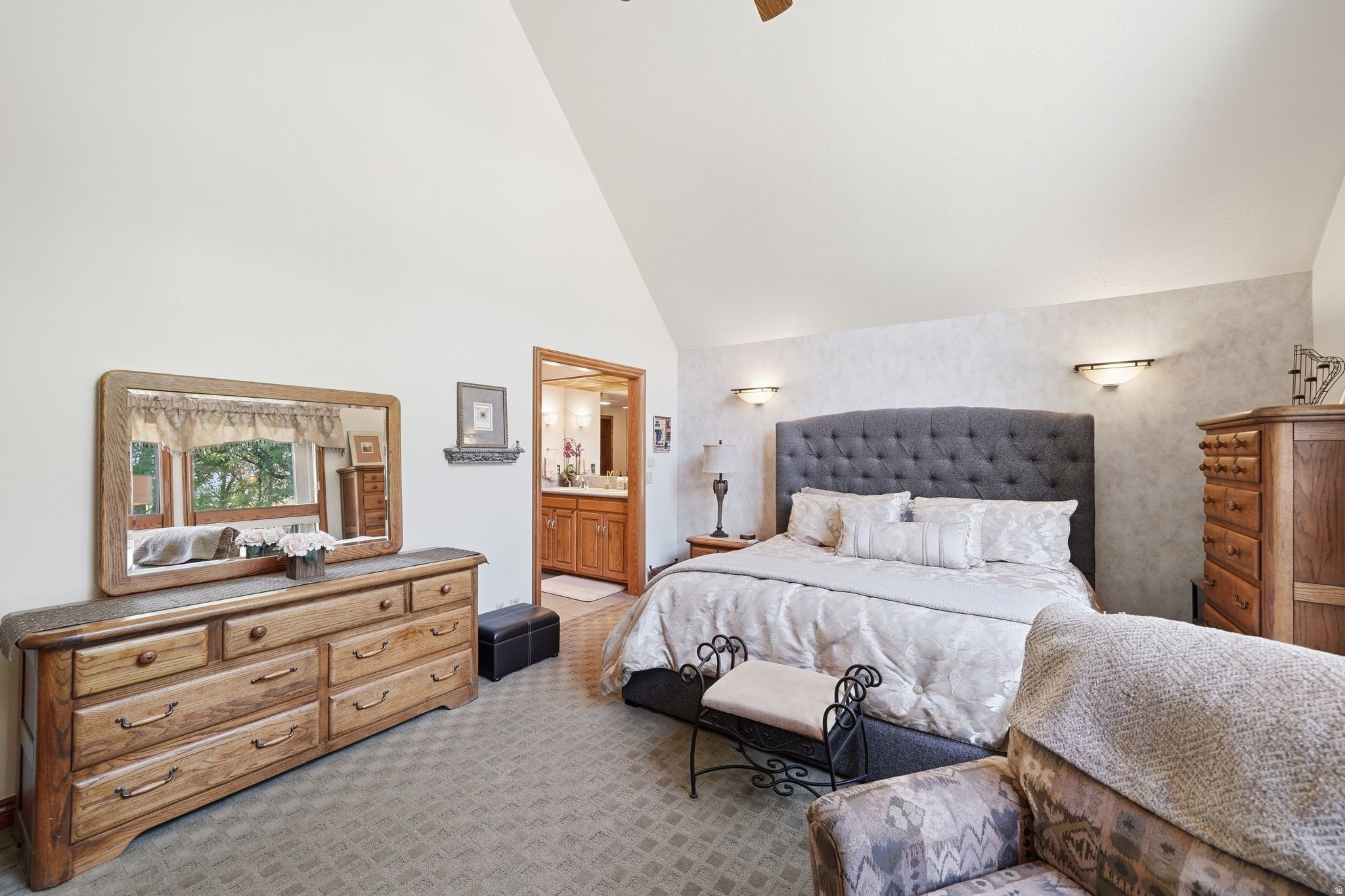 HIDDEN VALLEY COUNTRY CLUB ESTATES - Residential