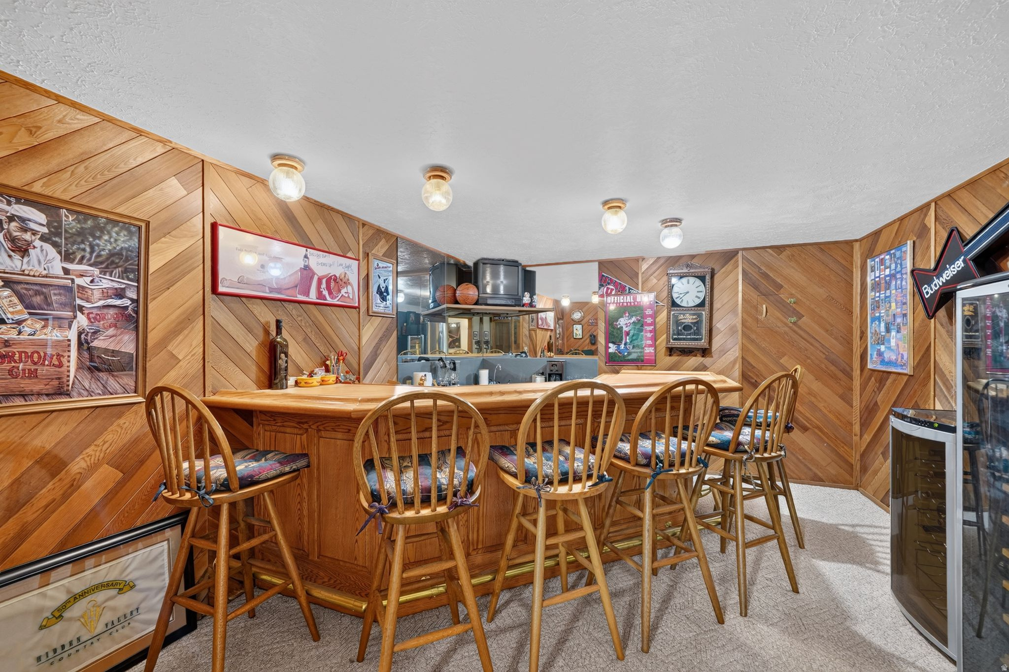HIDDEN VALLEY COUNTRY CLUB ESTATES - Residential