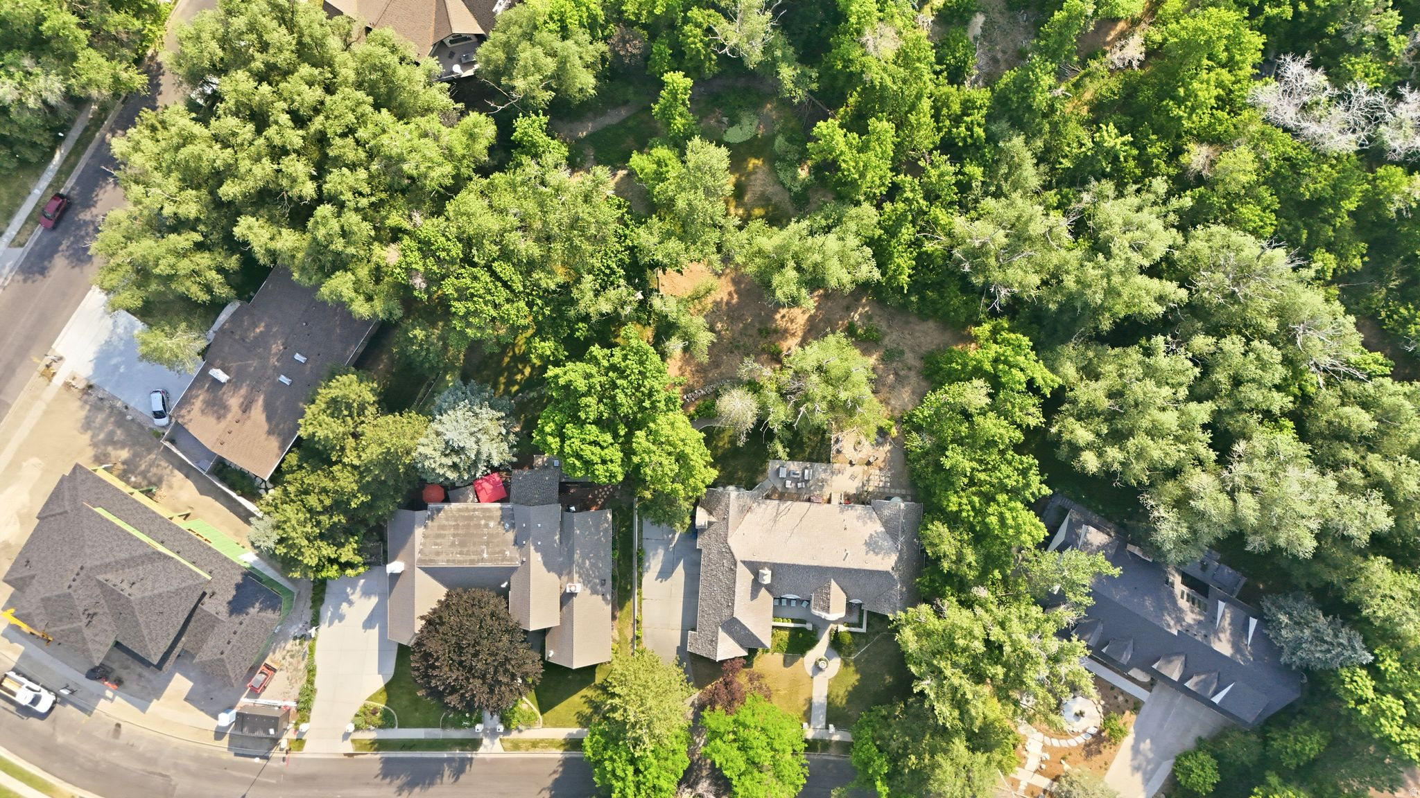 HIDDEN VALLEY COUNTRY CLUB ESTATES - Residential