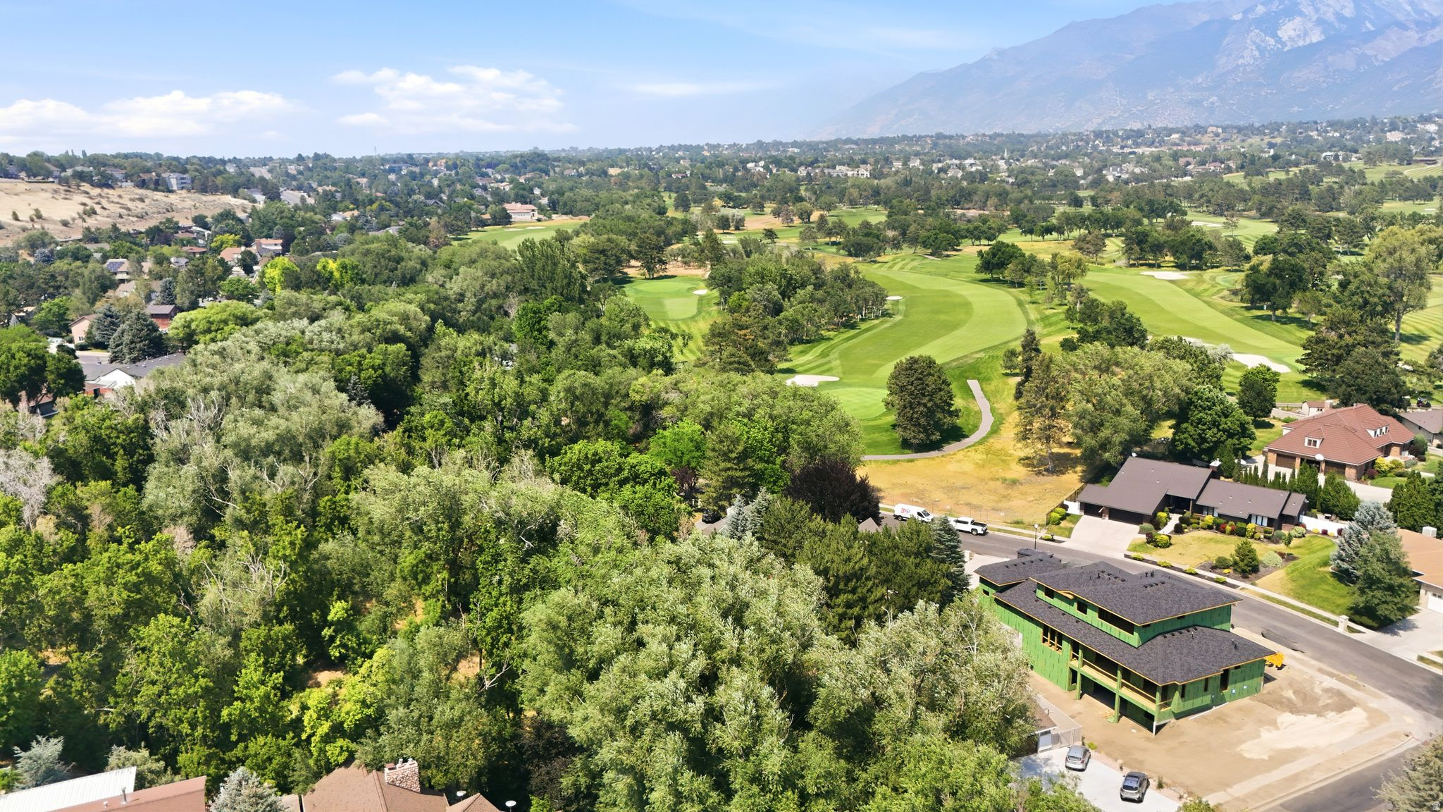 HIDDEN VALLEY COUNTRY CLUB ESTATES - Residential