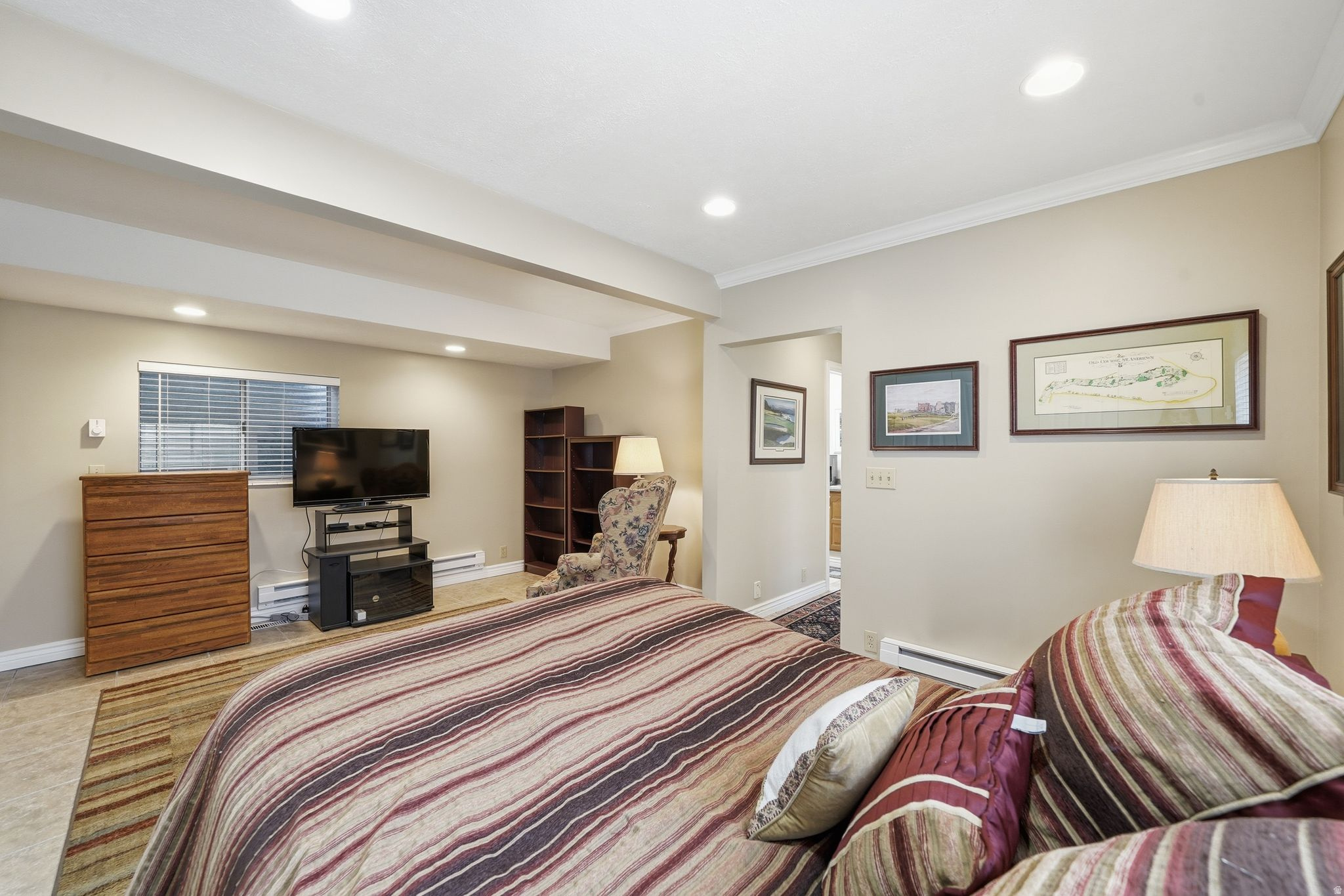 HIDDEN VALLEY COUNTRY CLUB ESTATES - Residential