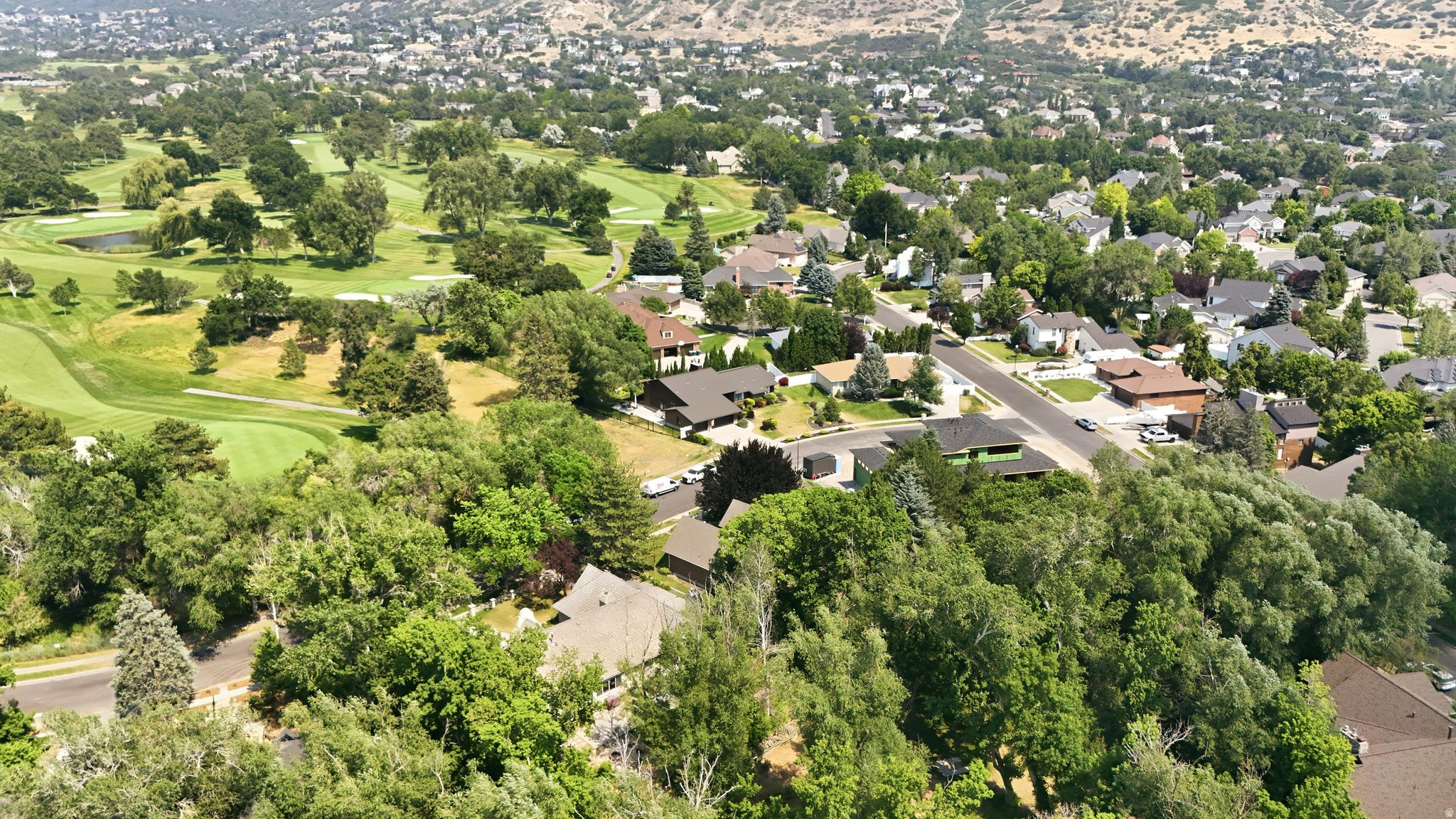 HIDDEN VALLEY COUNTRY CLUB ESTATES - Residential