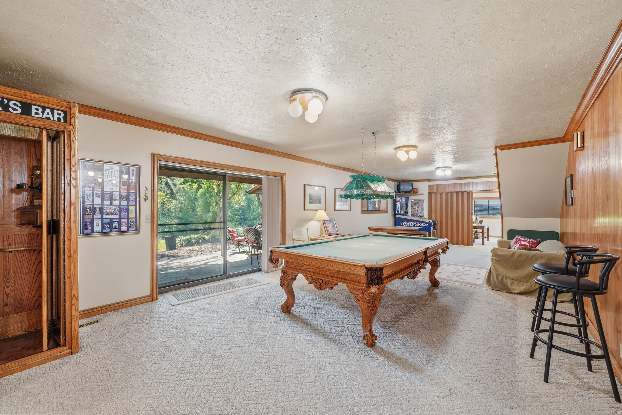 HIDDEN VALLEY COUNTRY CLUB ESTATES - Residential