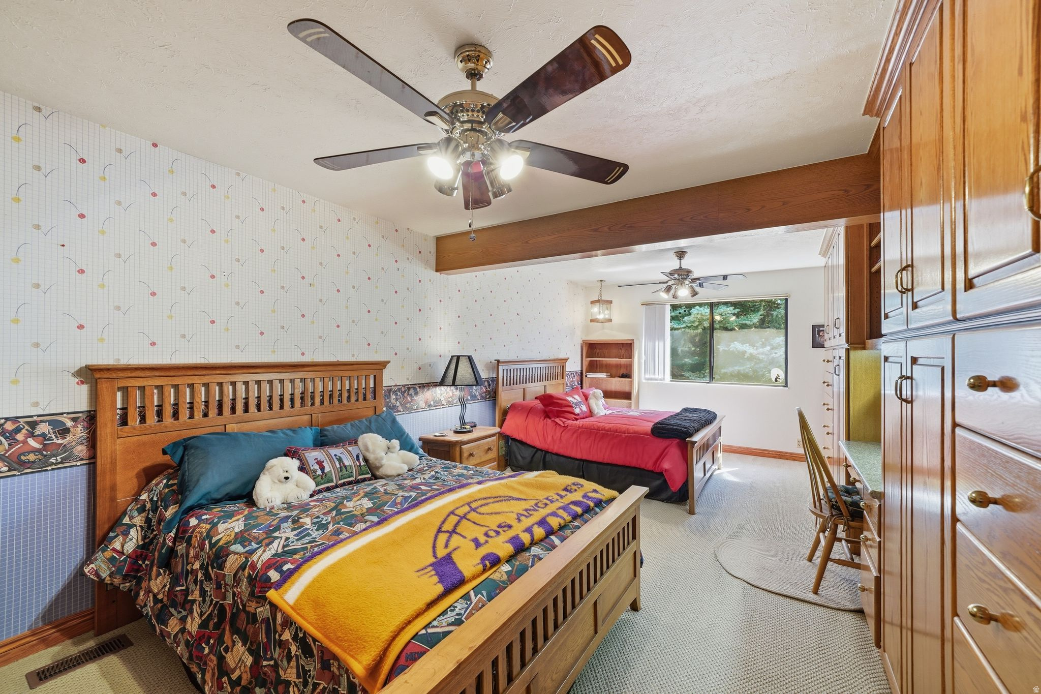 HIDDEN VALLEY COUNTRY CLUB ESTATES - Residential