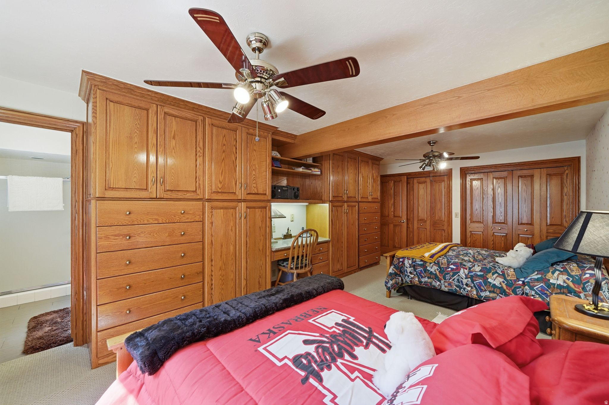 HIDDEN VALLEY COUNTRY CLUB ESTATES - Residential