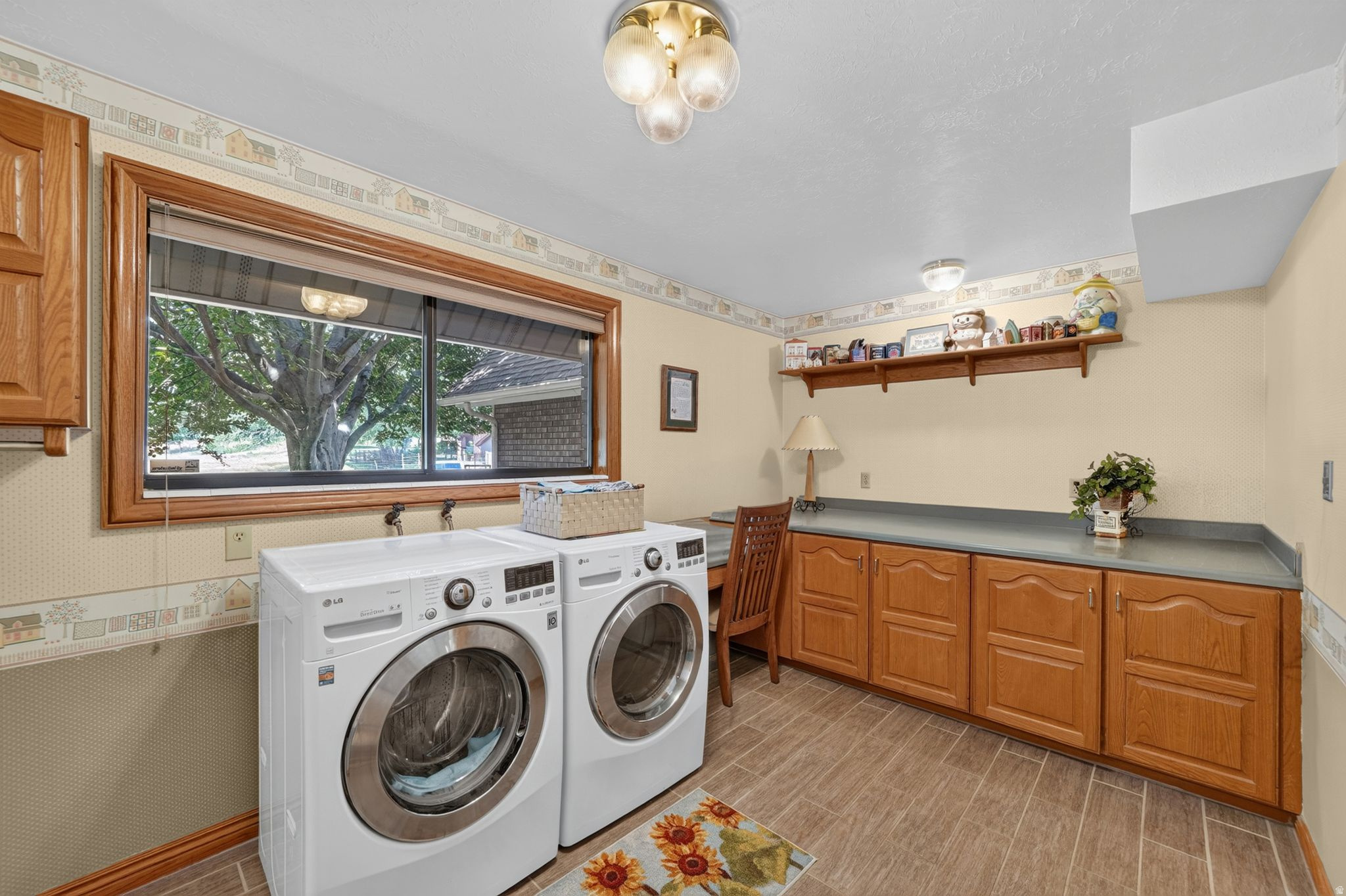 HIDDEN VALLEY COUNTRY CLUB ESTATES - Residential