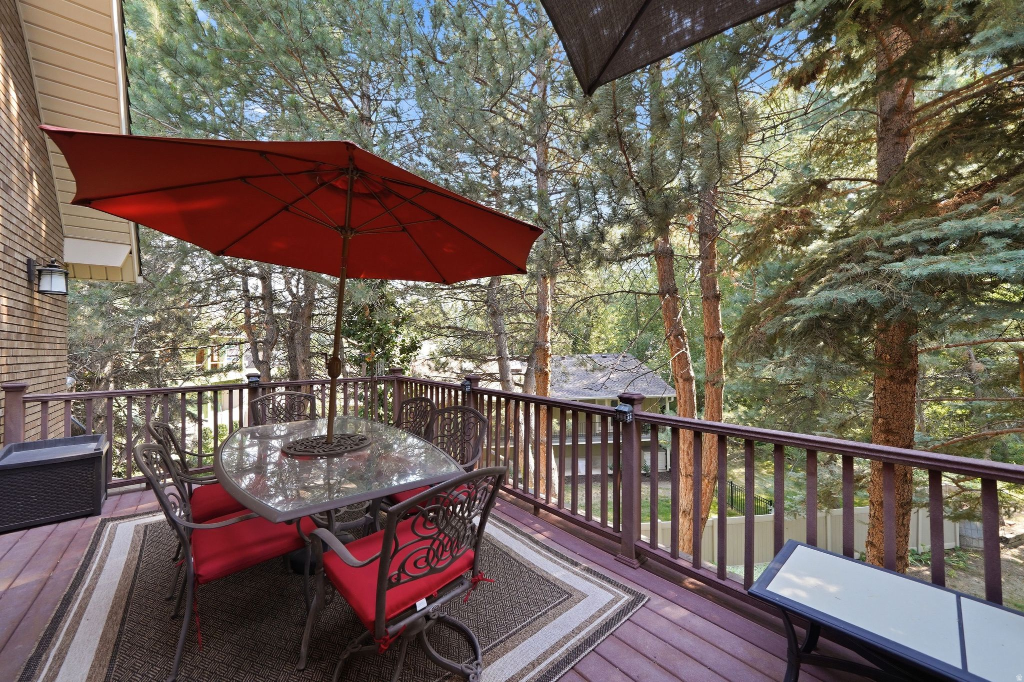 HIDDEN VALLEY COUNTRY CLUB ESTATES - Residential
