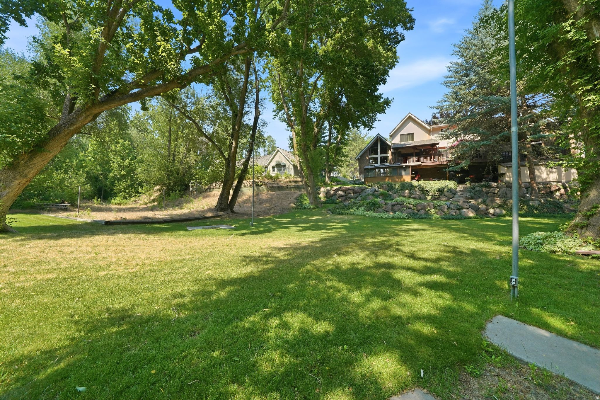 HIDDEN VALLEY COUNTRY CLUB ESTATES - Residential