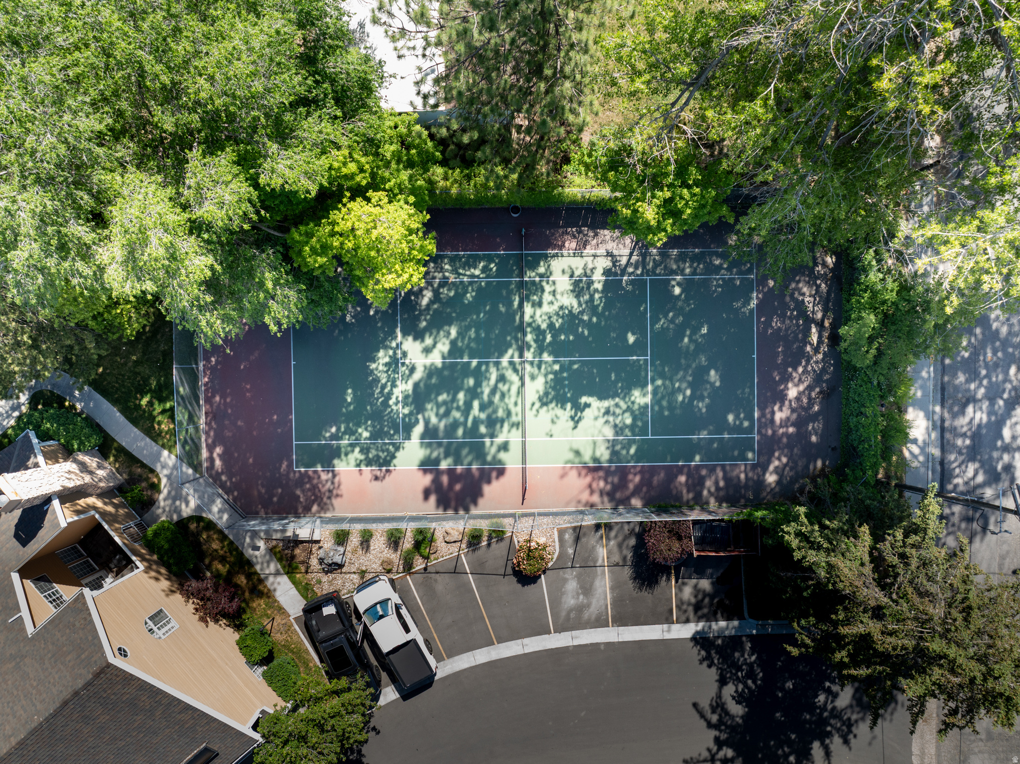 SHADYBROOK CONDM - Residential